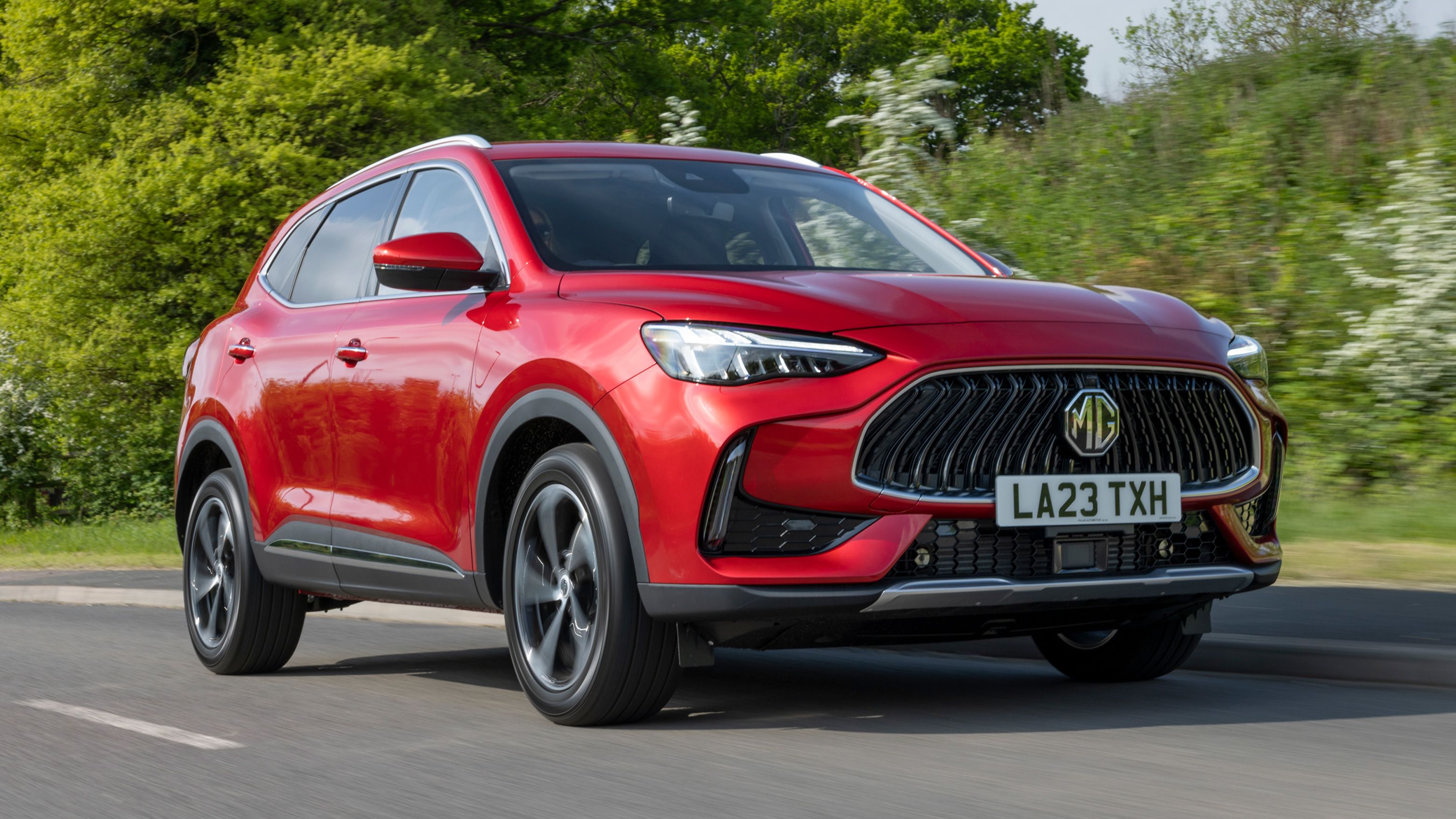 MG HS front quarter driving