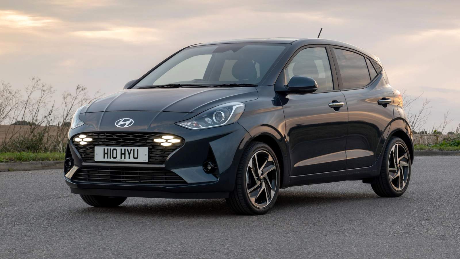 Hyundai i10 front quarter parked