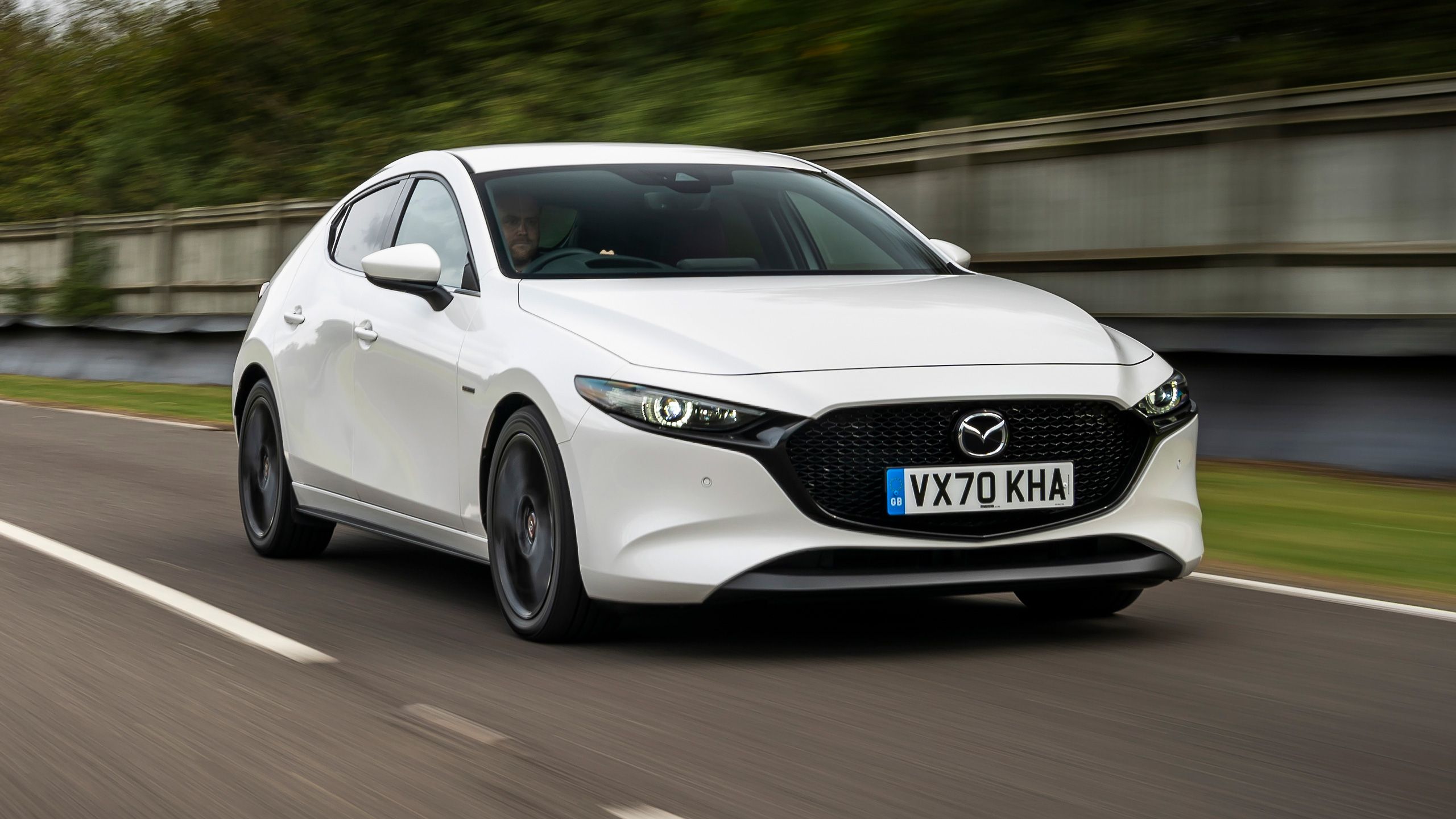 Mazda3 front driving dynamic