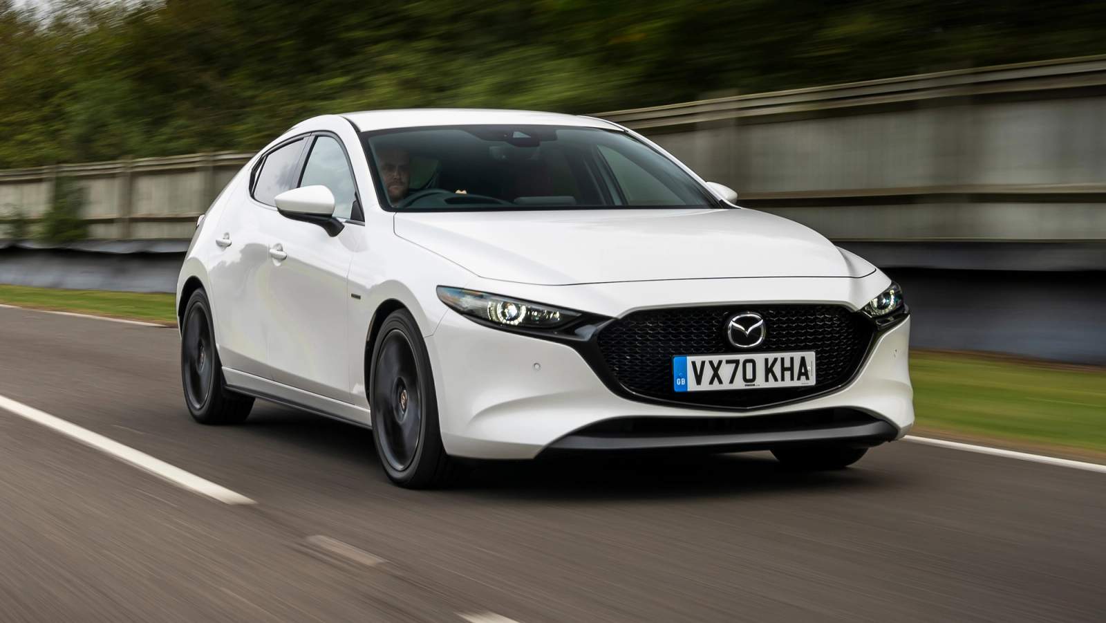 Mazda3 front driving dynamic