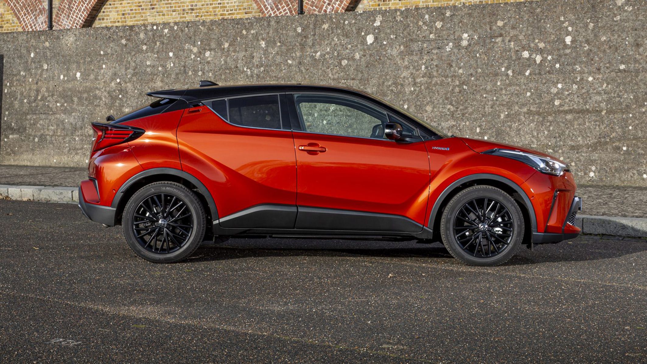 Toyota C-HR side profile