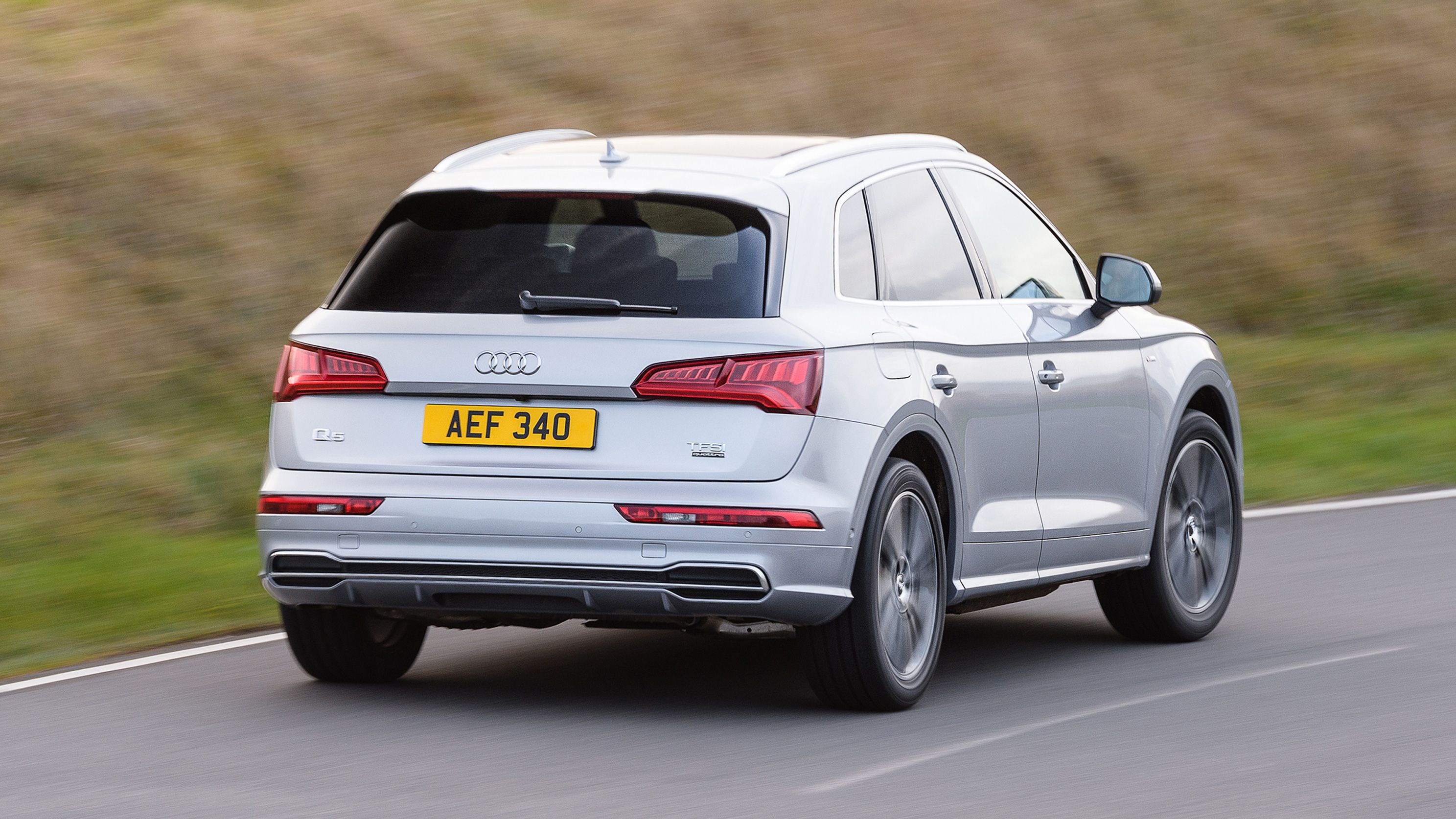 Audi Q5 rear driving