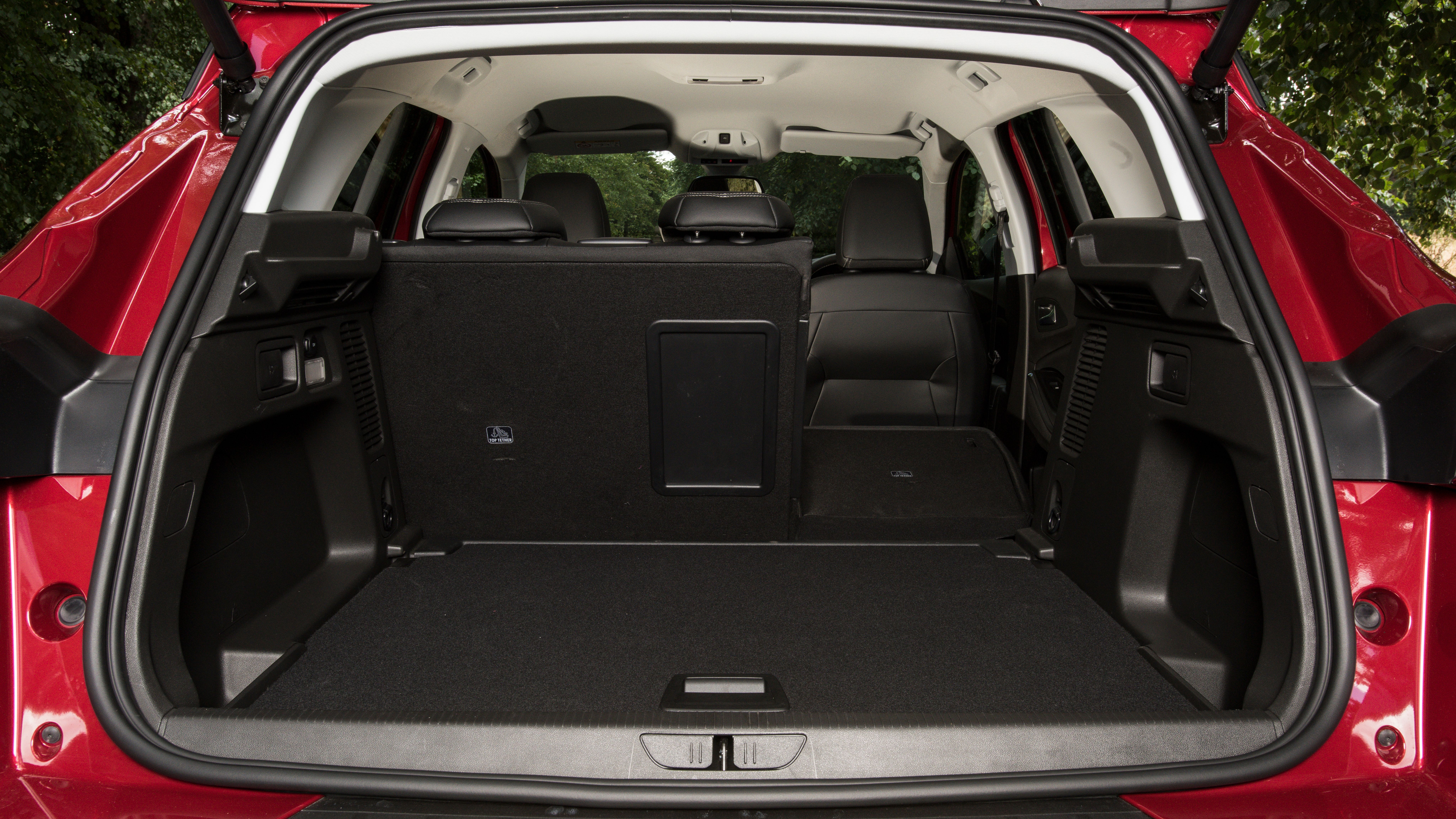 Vauxhall Grandland X boot space