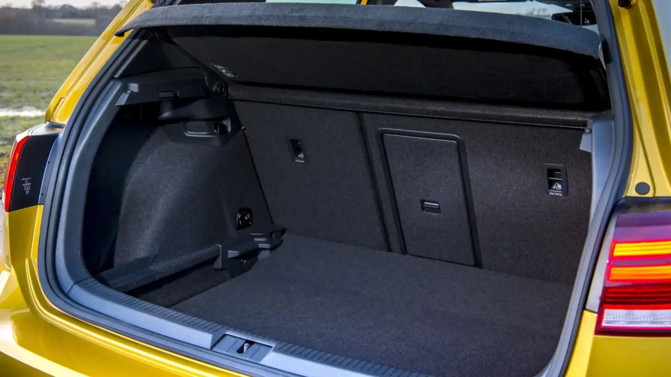 Volkswagen Golf boot space