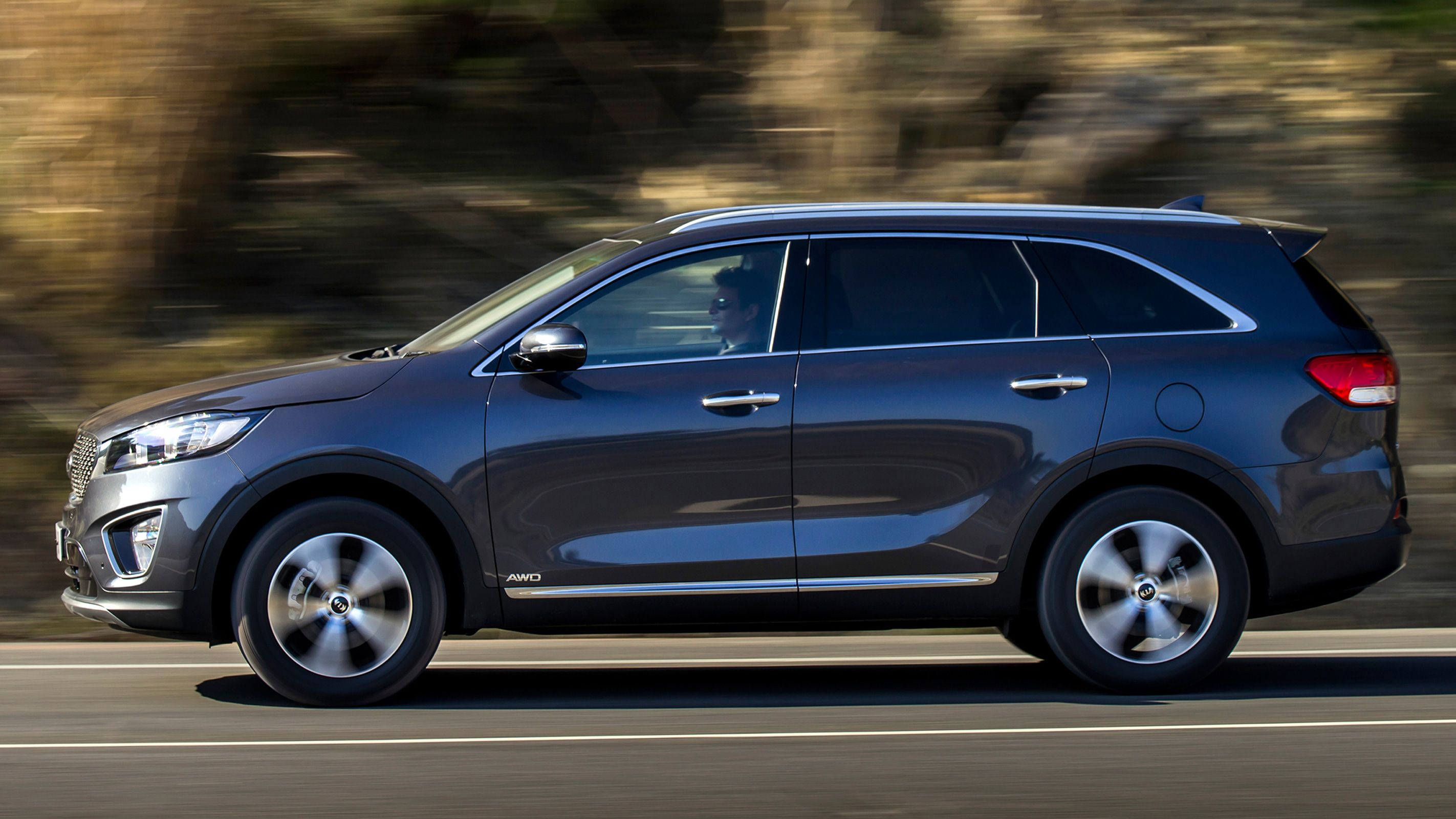 Kia Sorento side profile