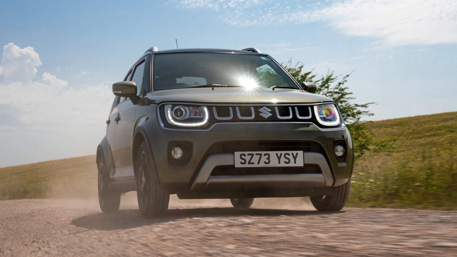 Suzuki Ignis driving