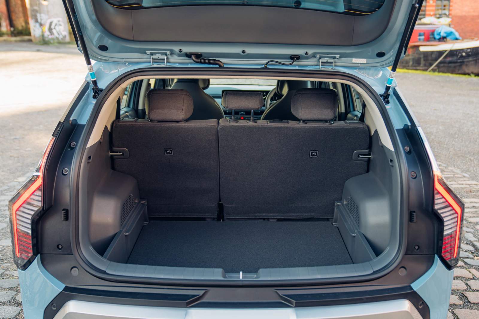 Kia EV3 boot 