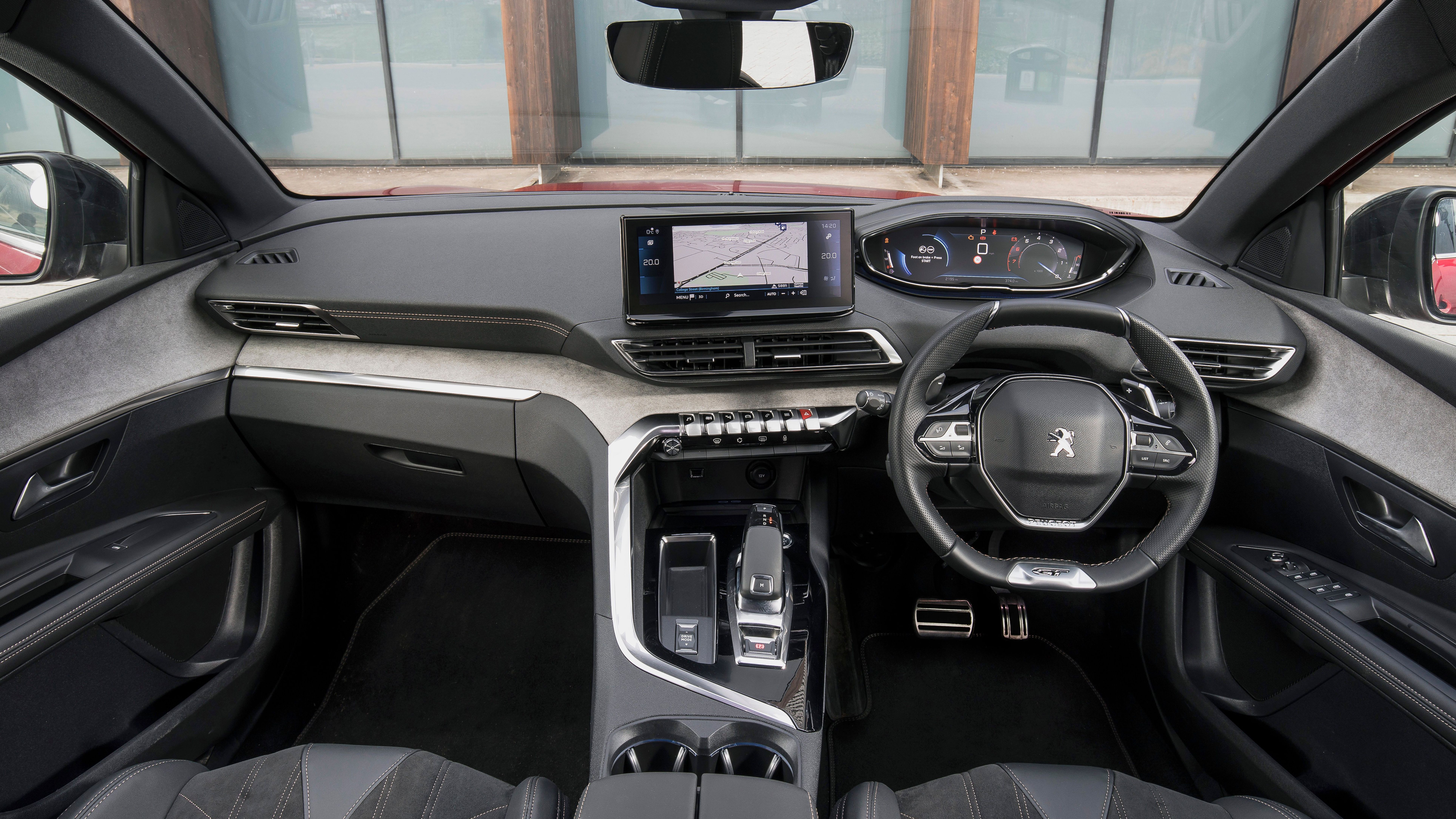 Peugeot 5008 interior