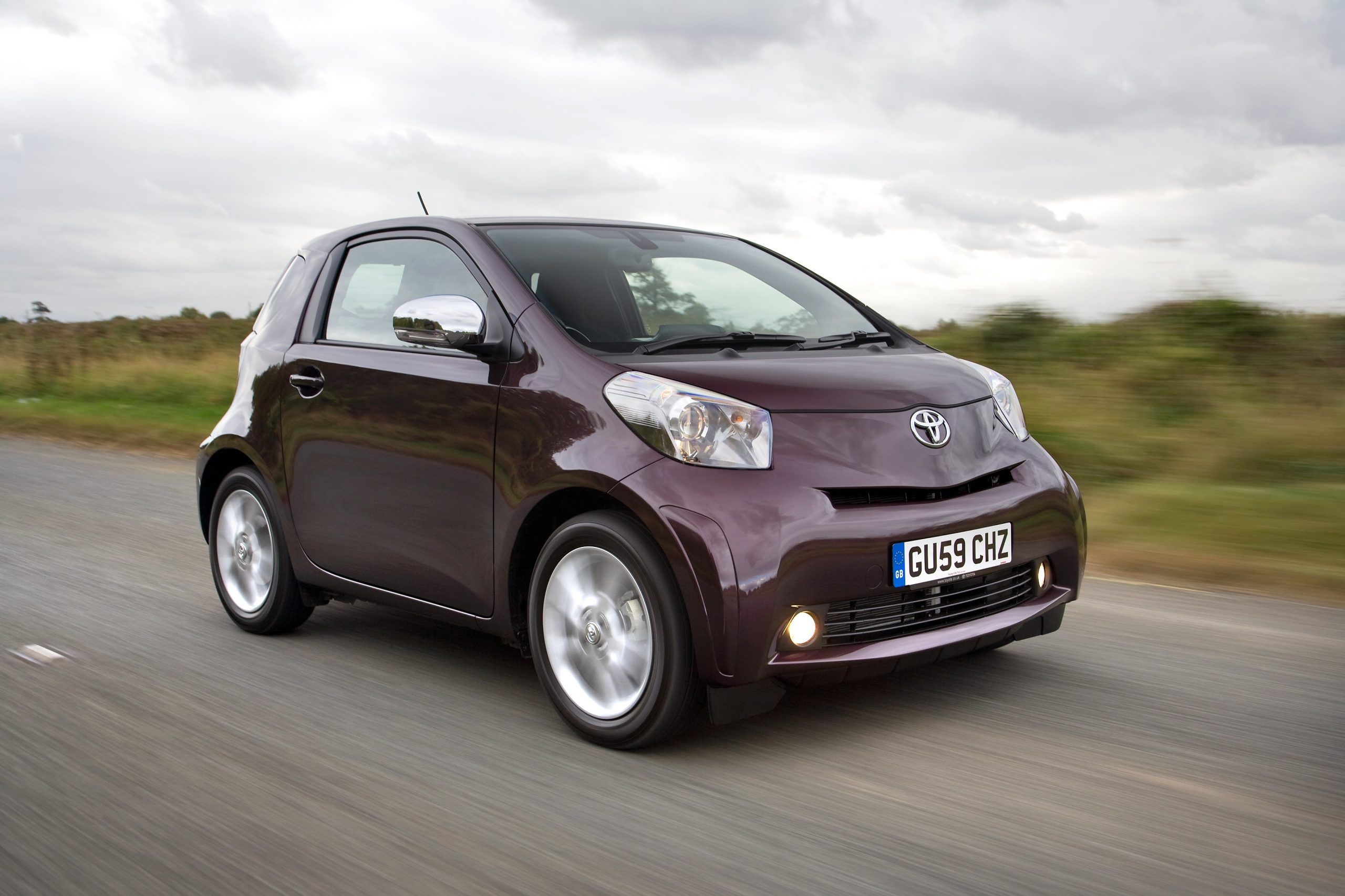 toyota iq driving