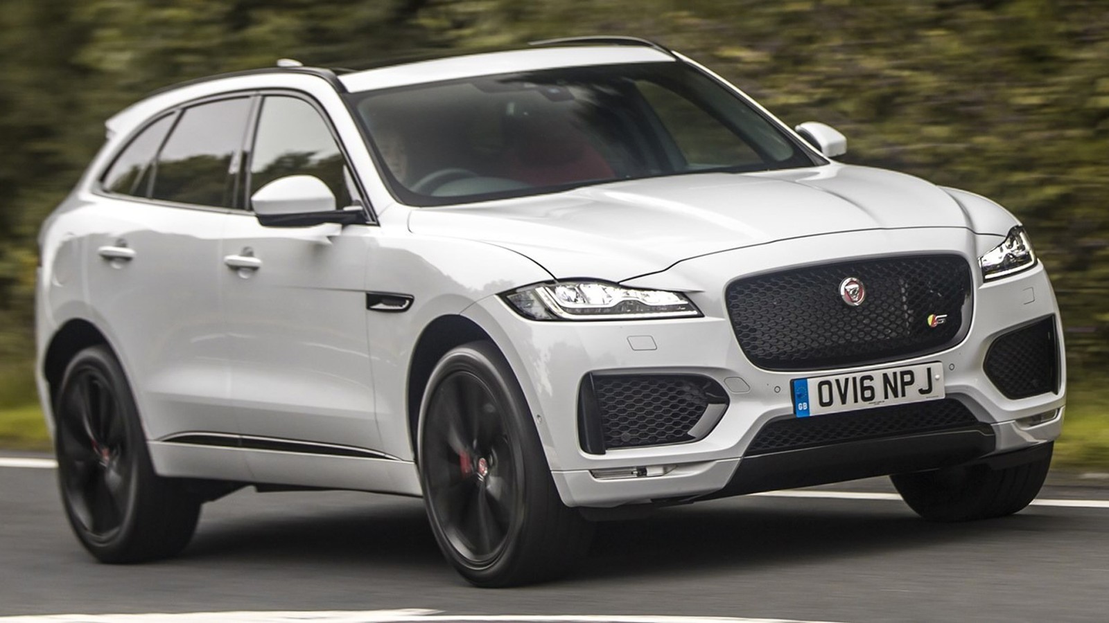 Jaguar F-Pace driving