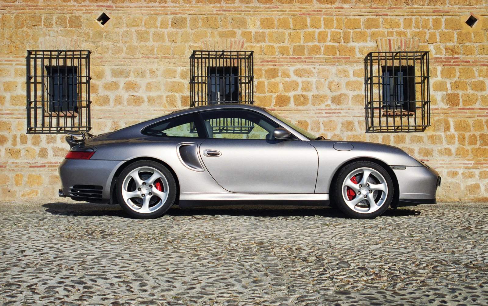 Silver Porsche 911 Turbo