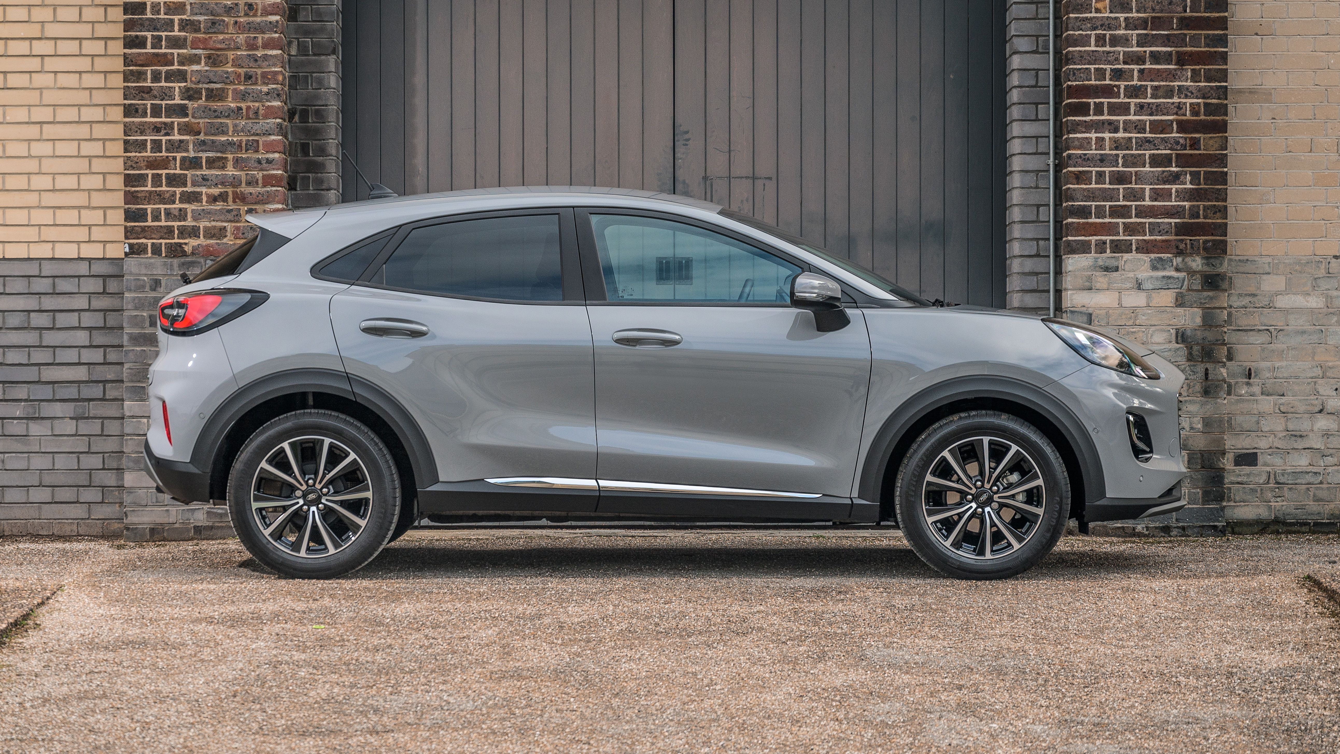 Ford Puma side profile