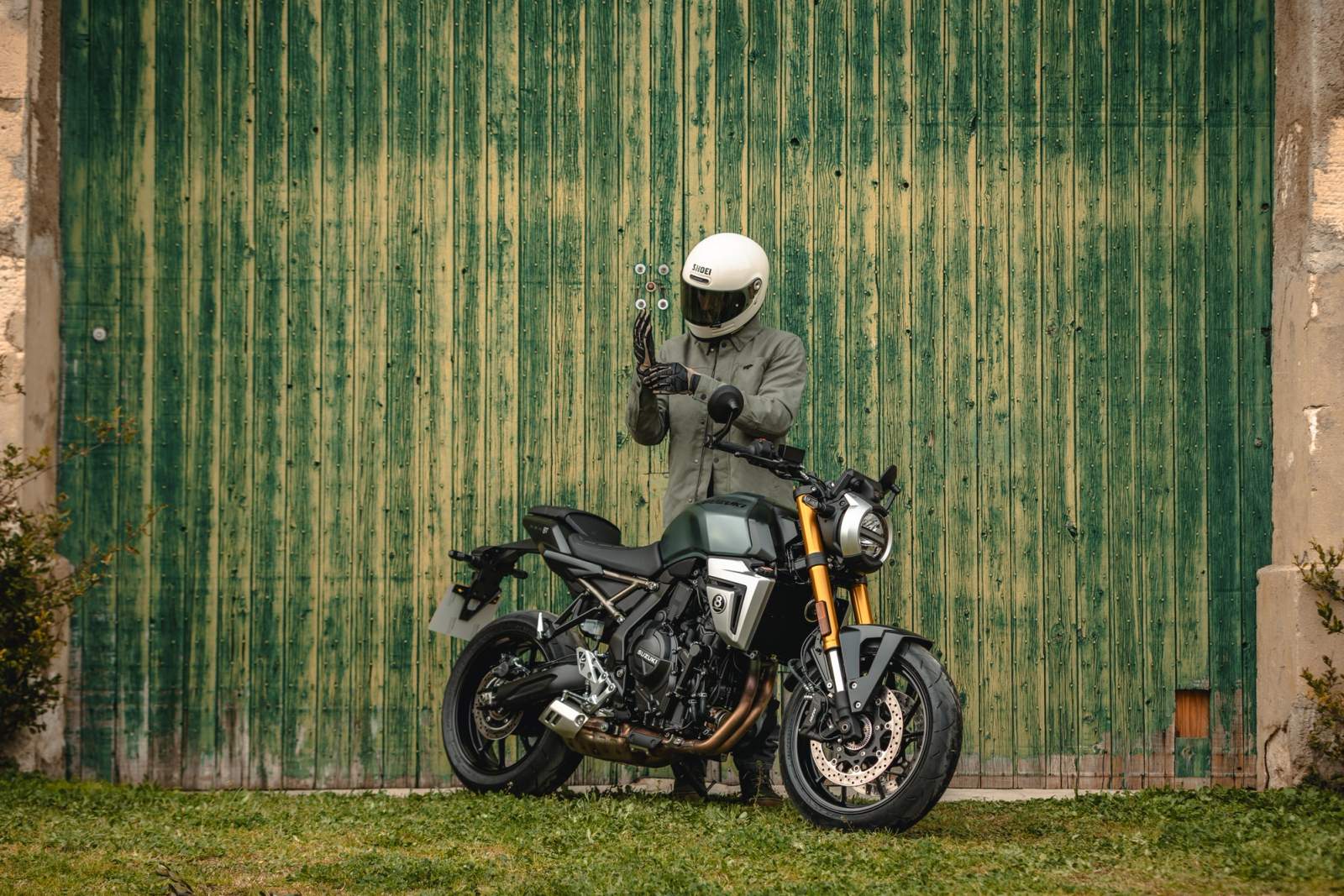 Suzuki GSX-8T
