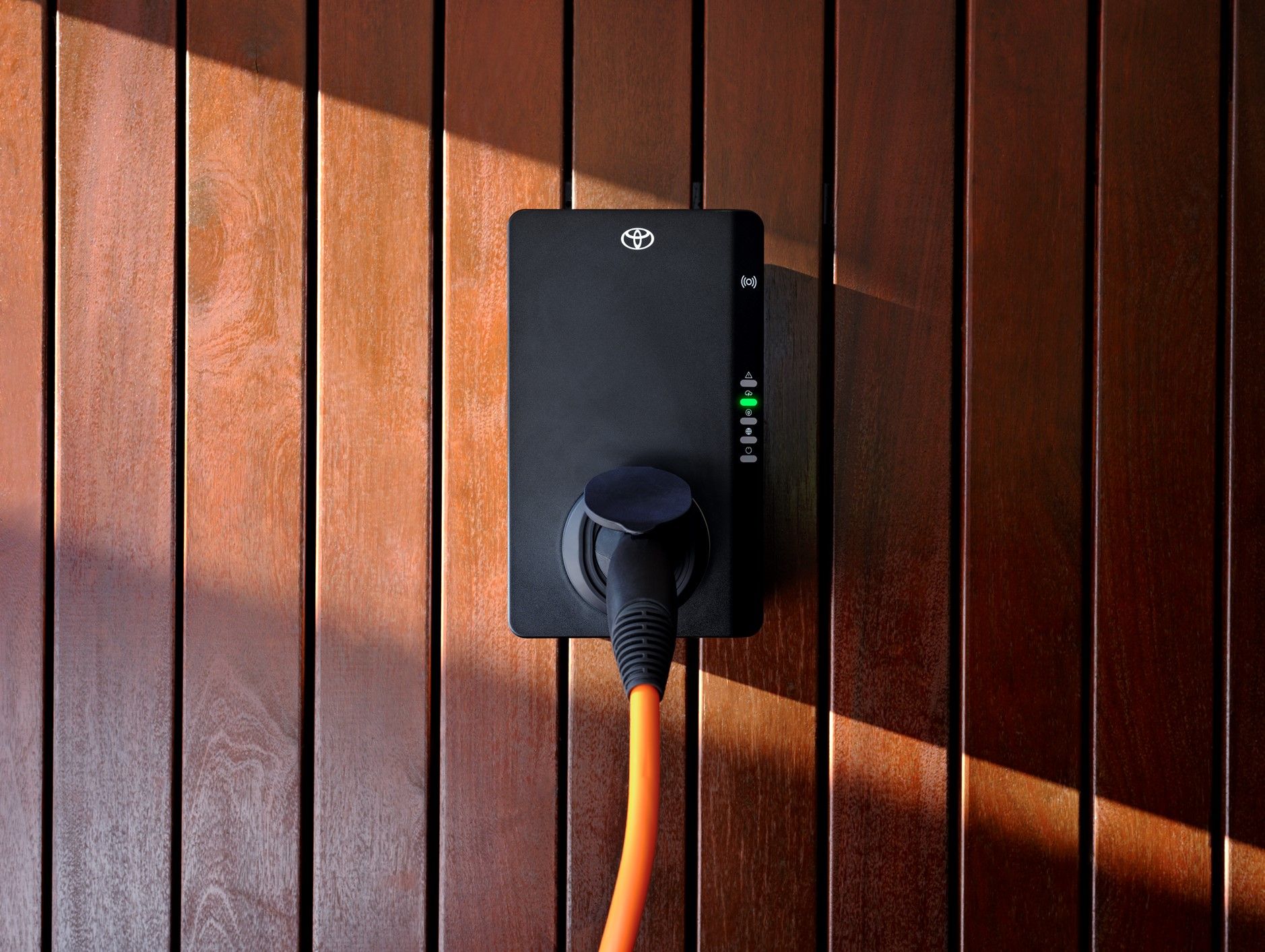 7kW AC wallbox charger