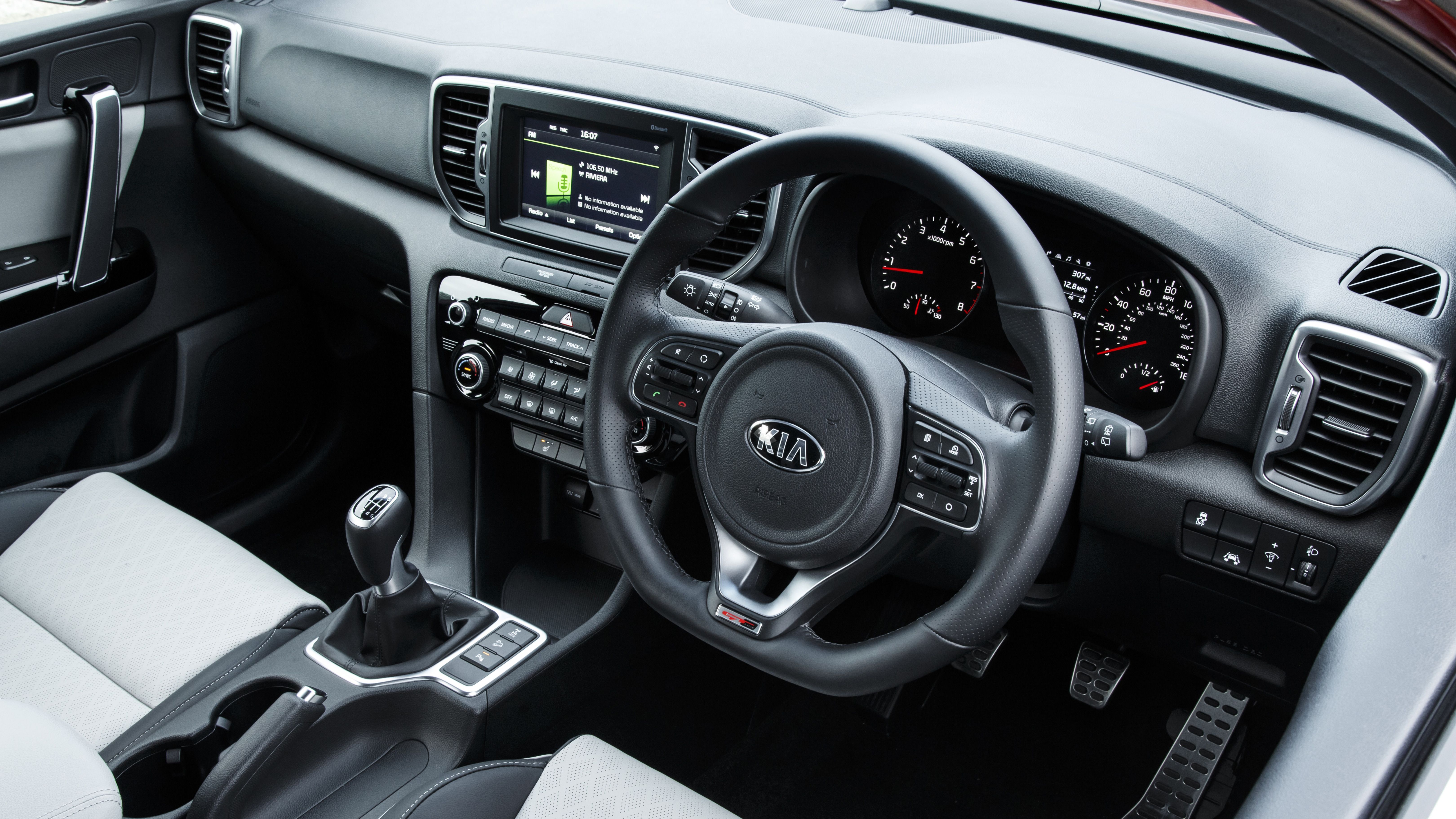 Kia Sportage interior