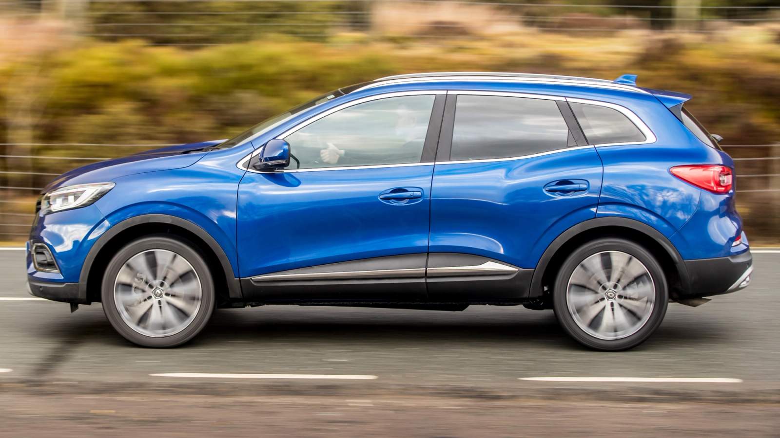 Renault Kadjar side profile