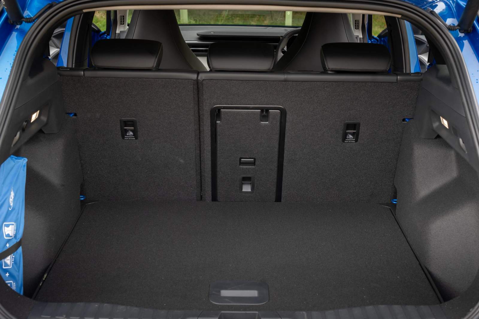 Ford Explorer boot 
