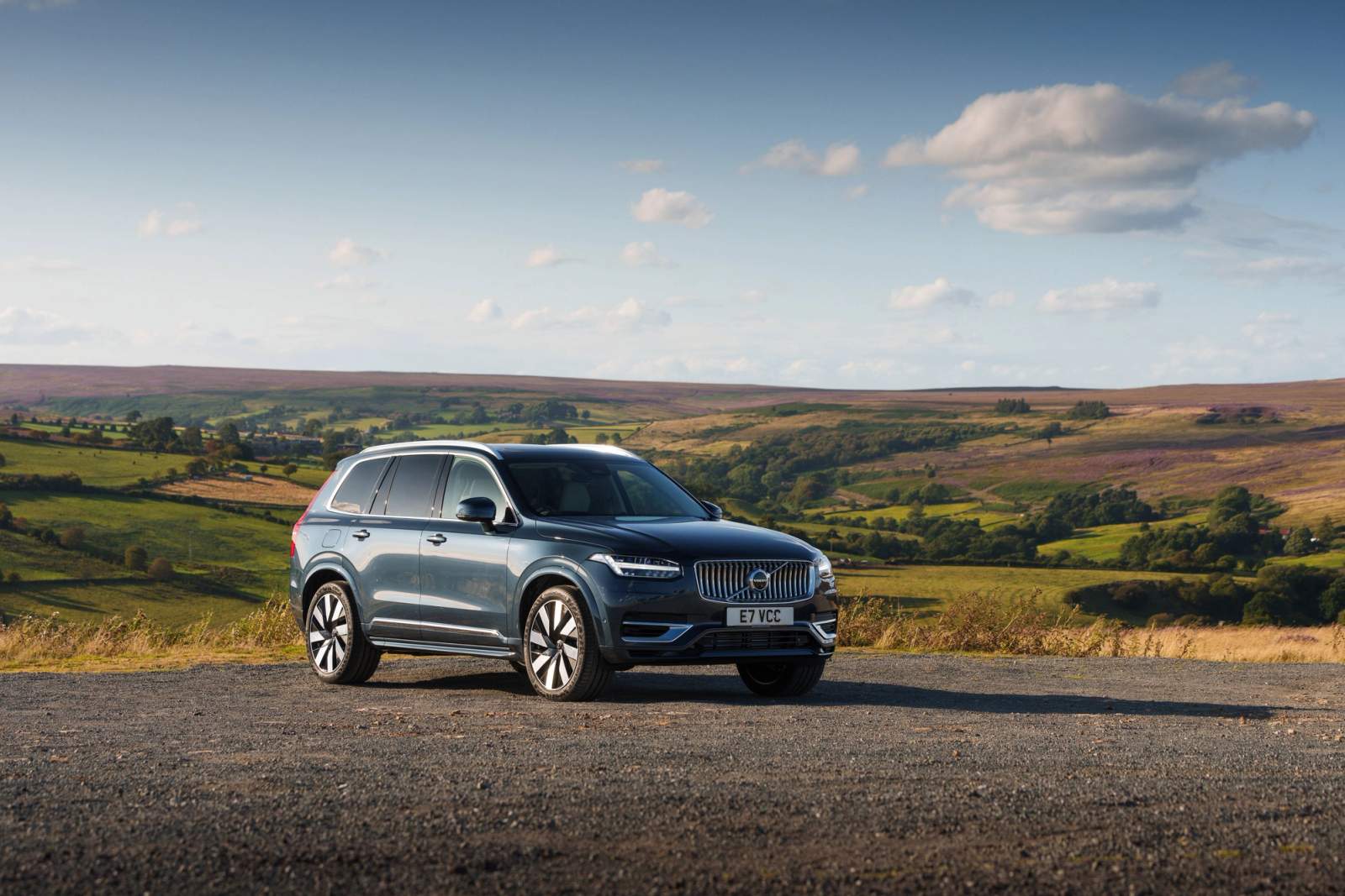 Blue Volvo XC90