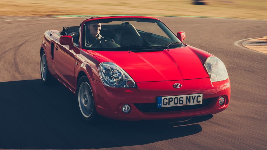 Toyota MR2 front quarter driving