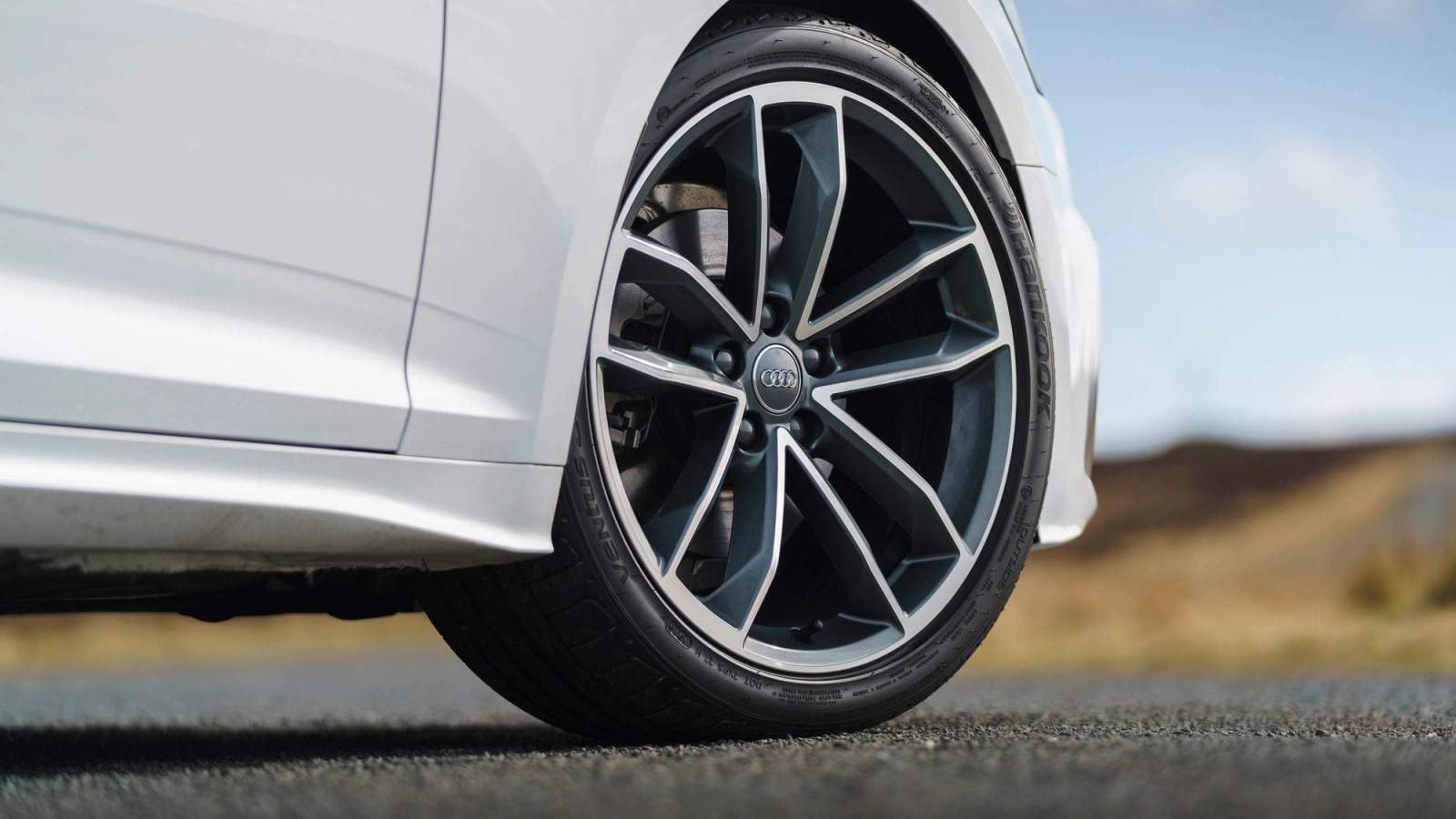 Audi A5 S line wheel