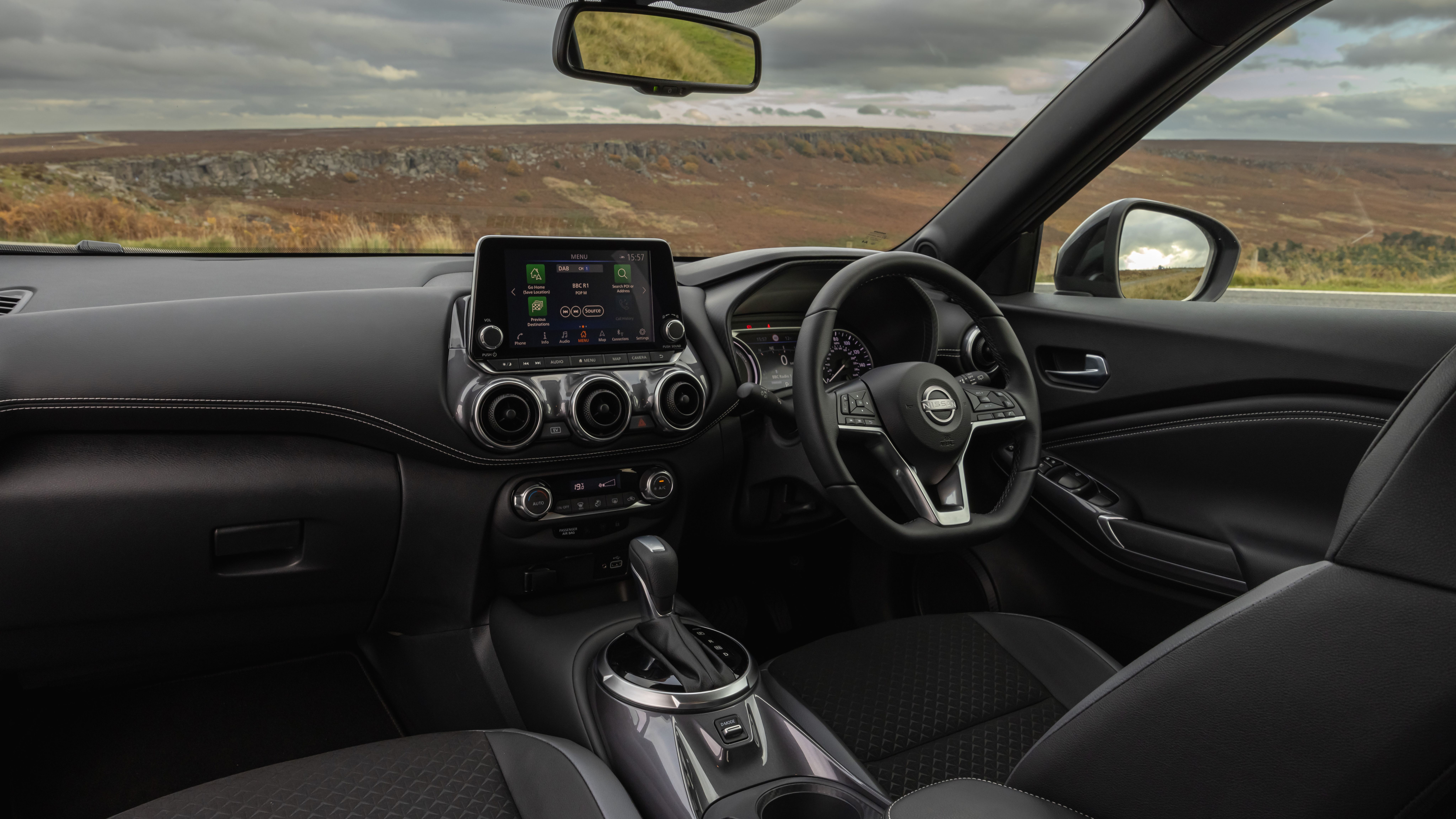 Nissan Juke interior