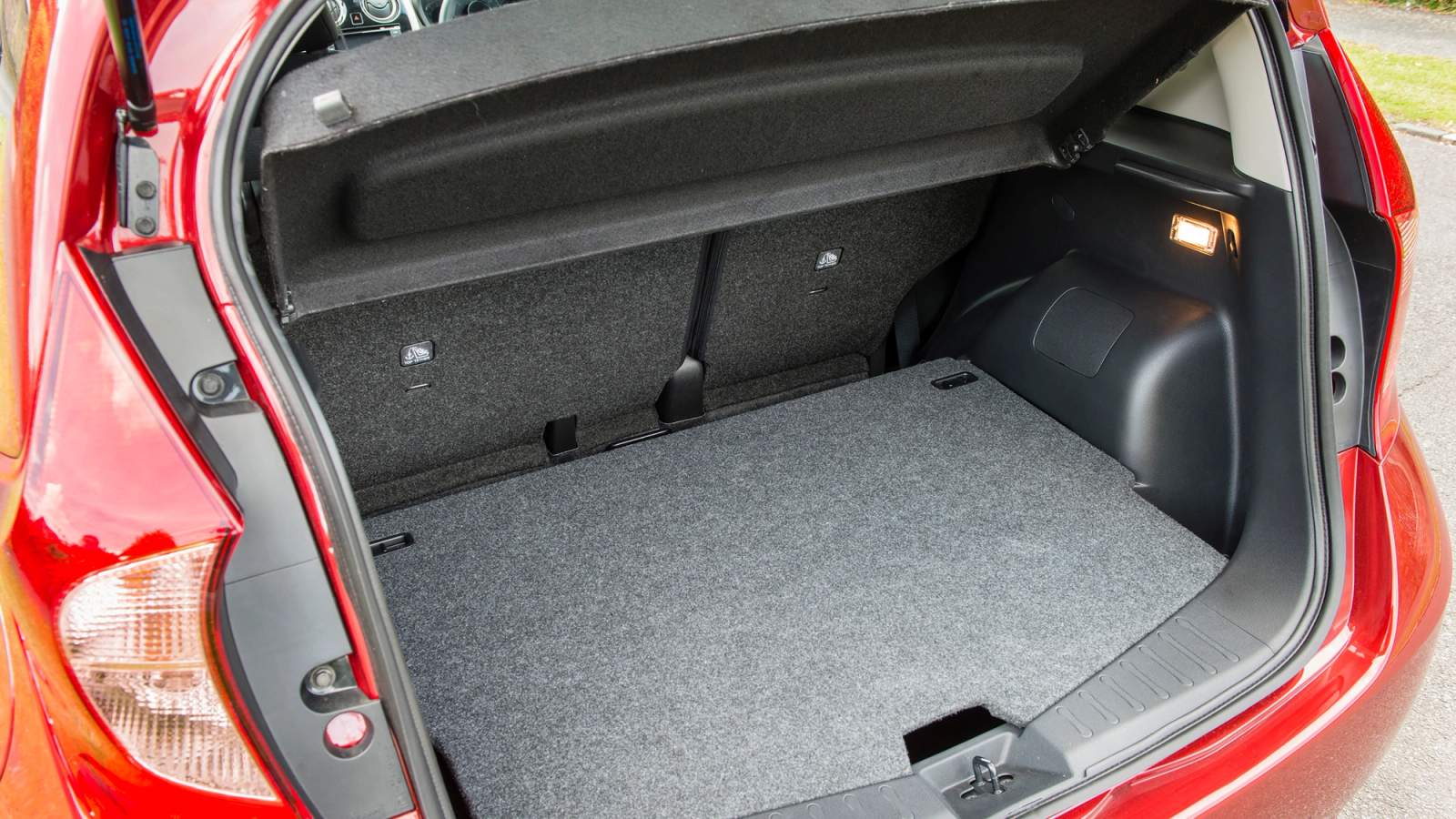 Nissan Note boot space