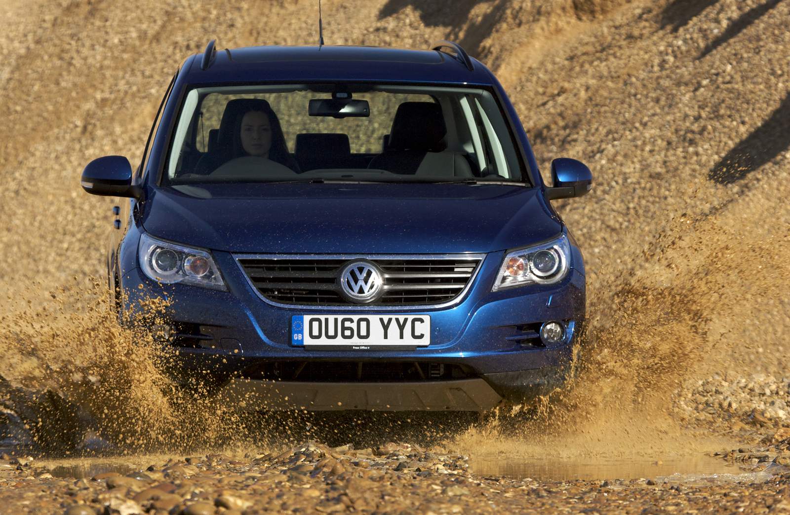 blue car splashing