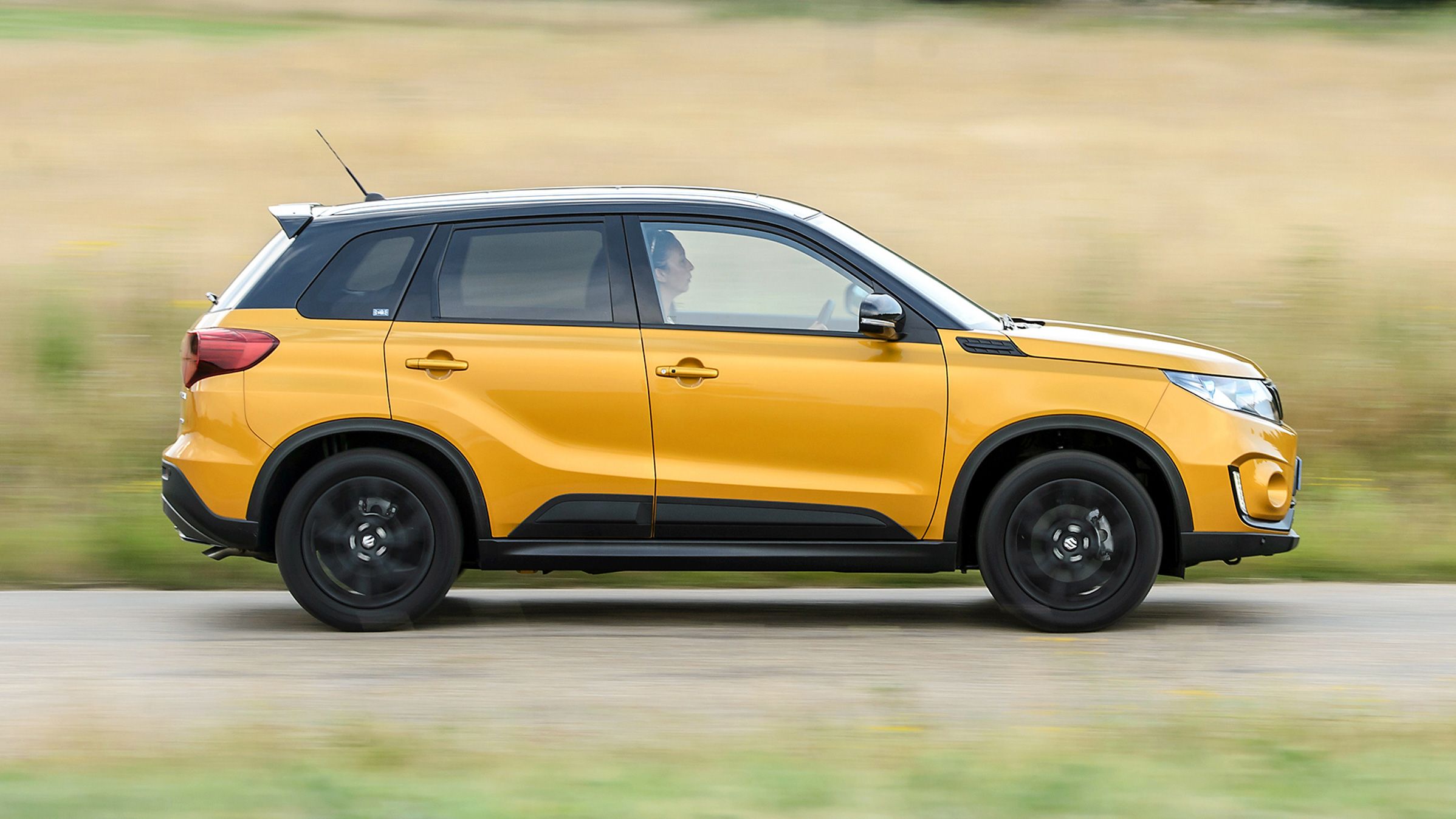 Suzuki Vitara side profile