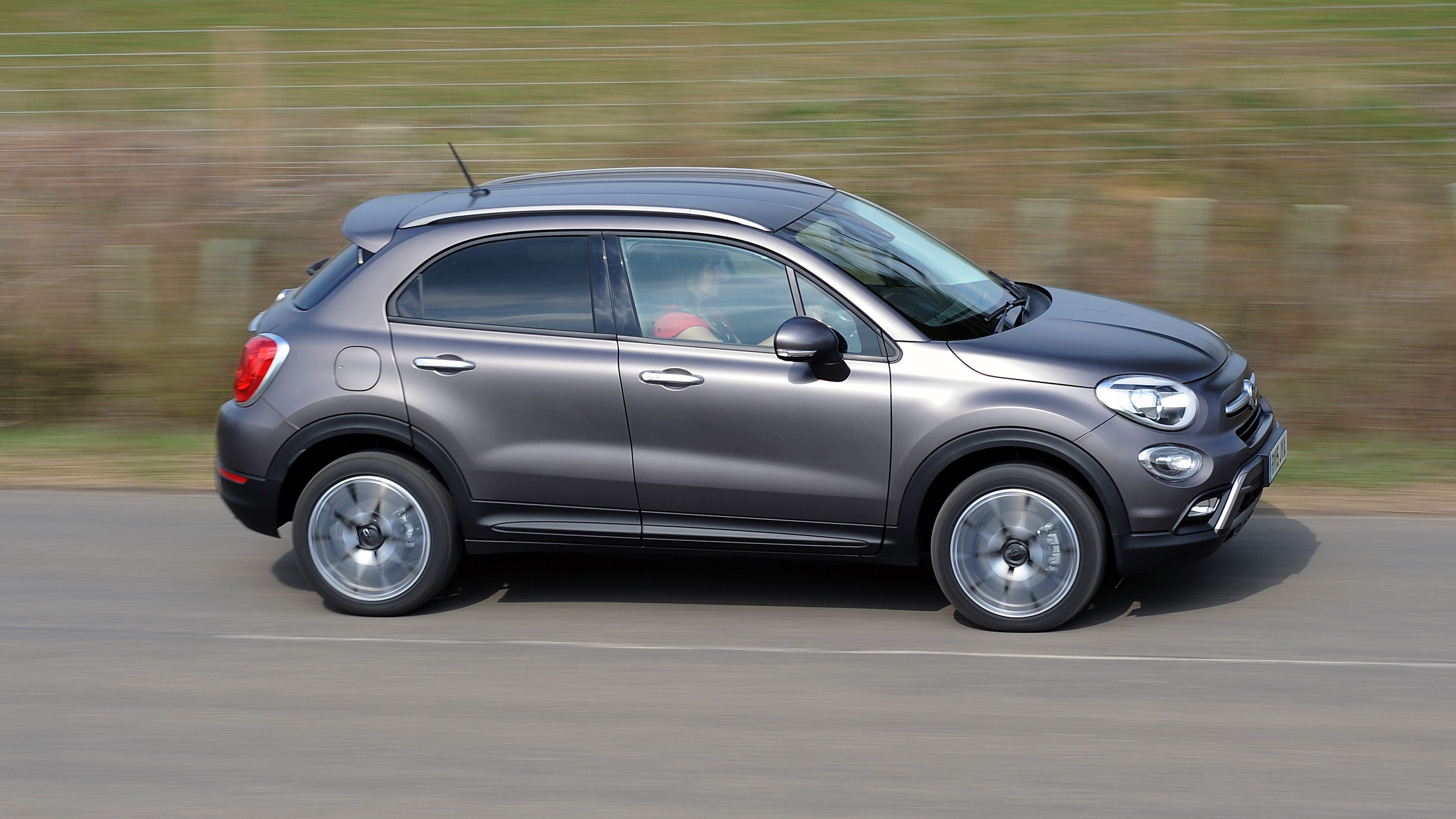 Fiat 500X driving side profile
