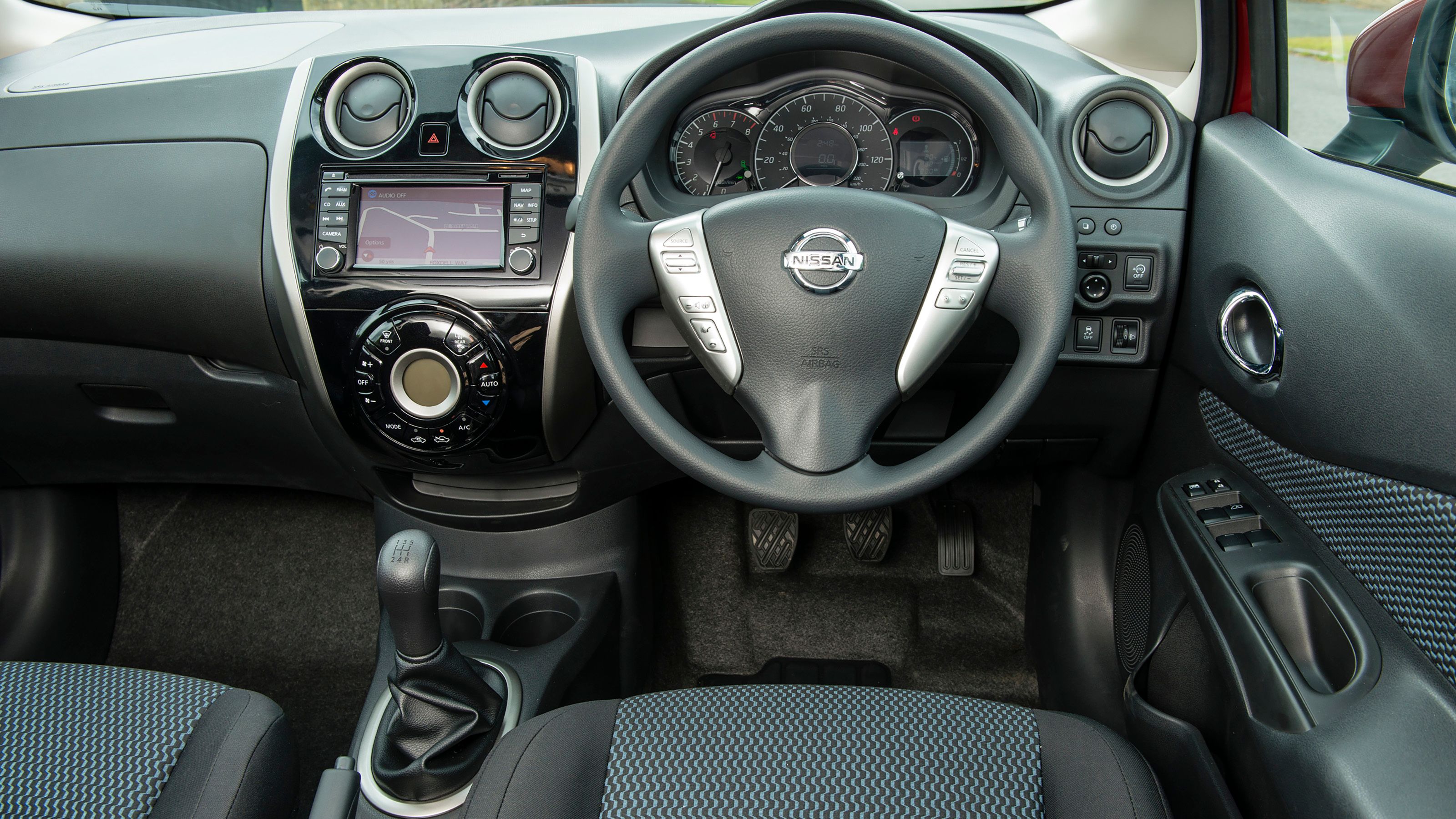 Nissan Note interior