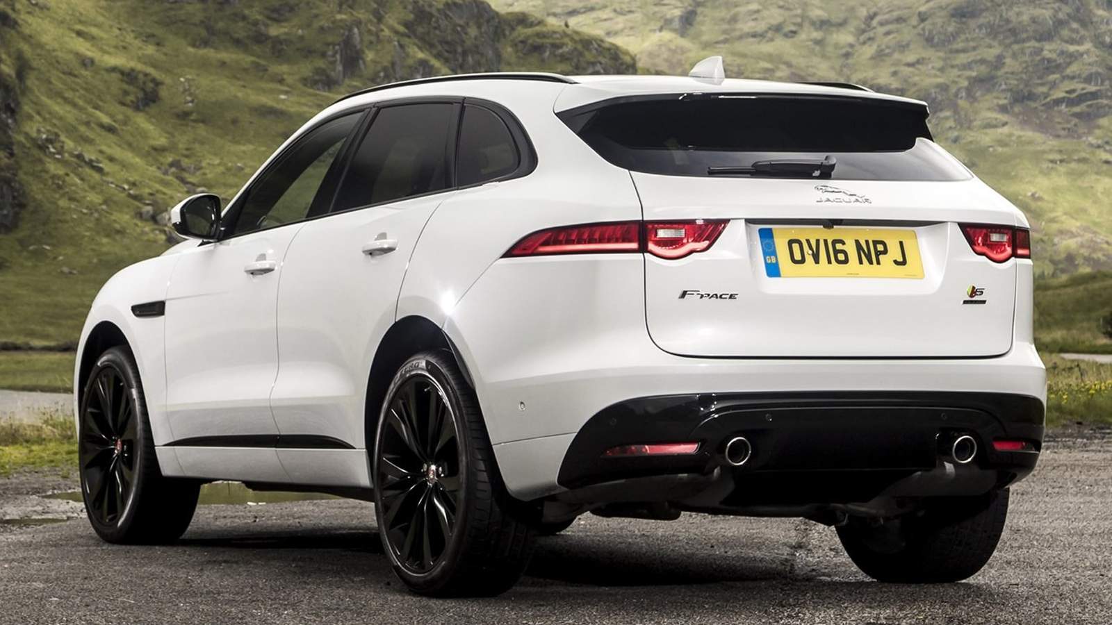 Jaguar F-Pace rear