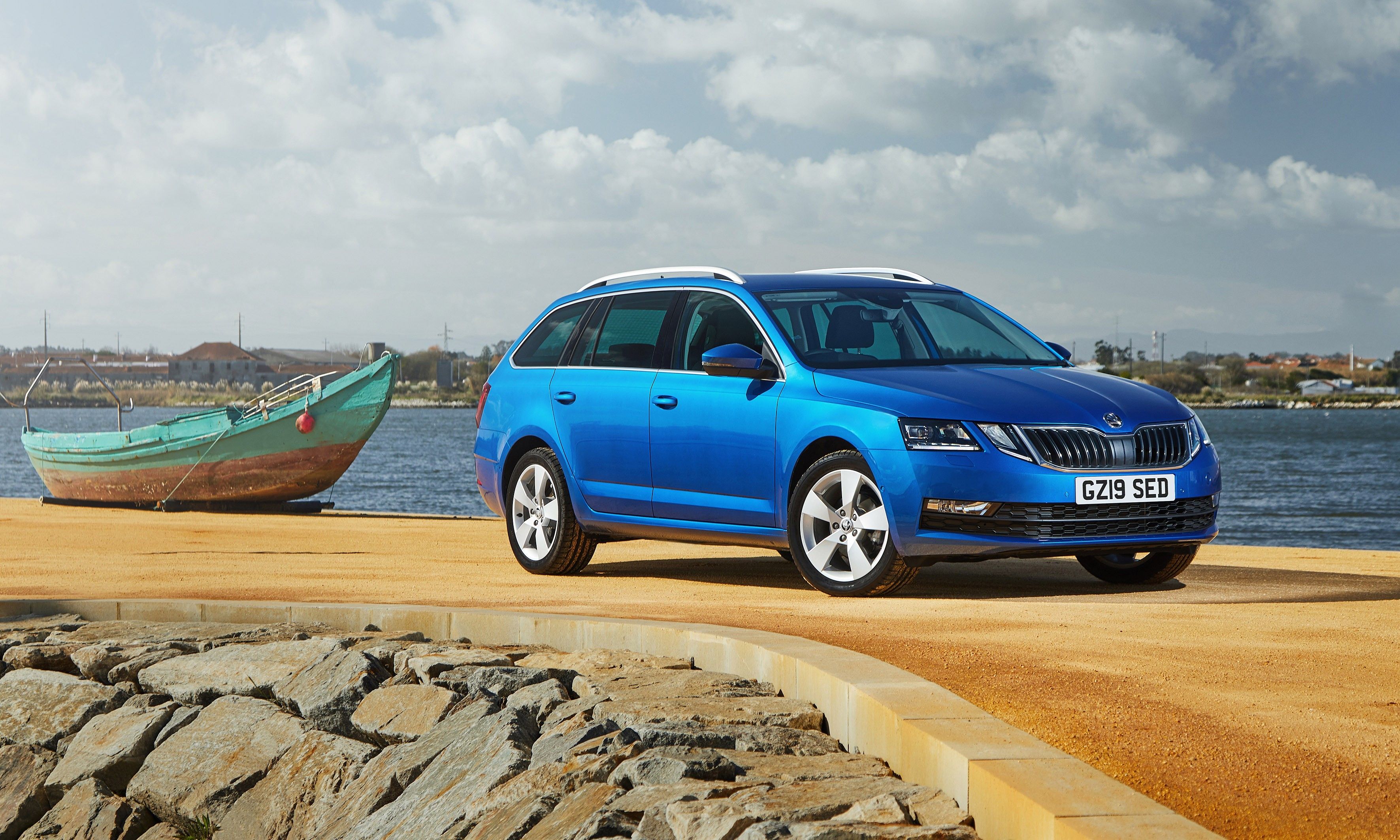 Blue Skoda Octavia Estate