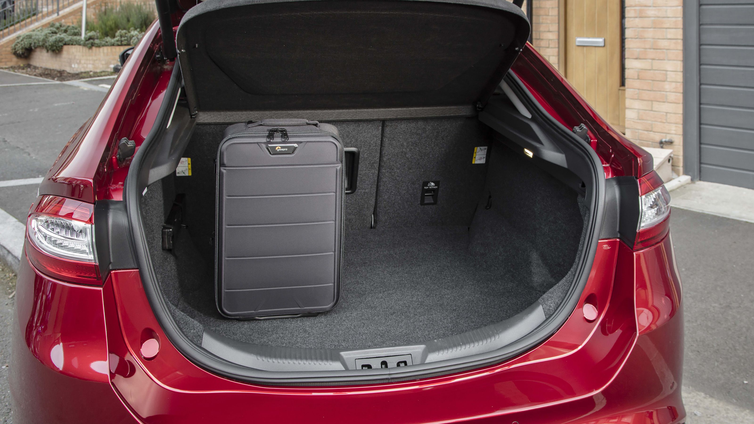 Ford Mondeo boot space