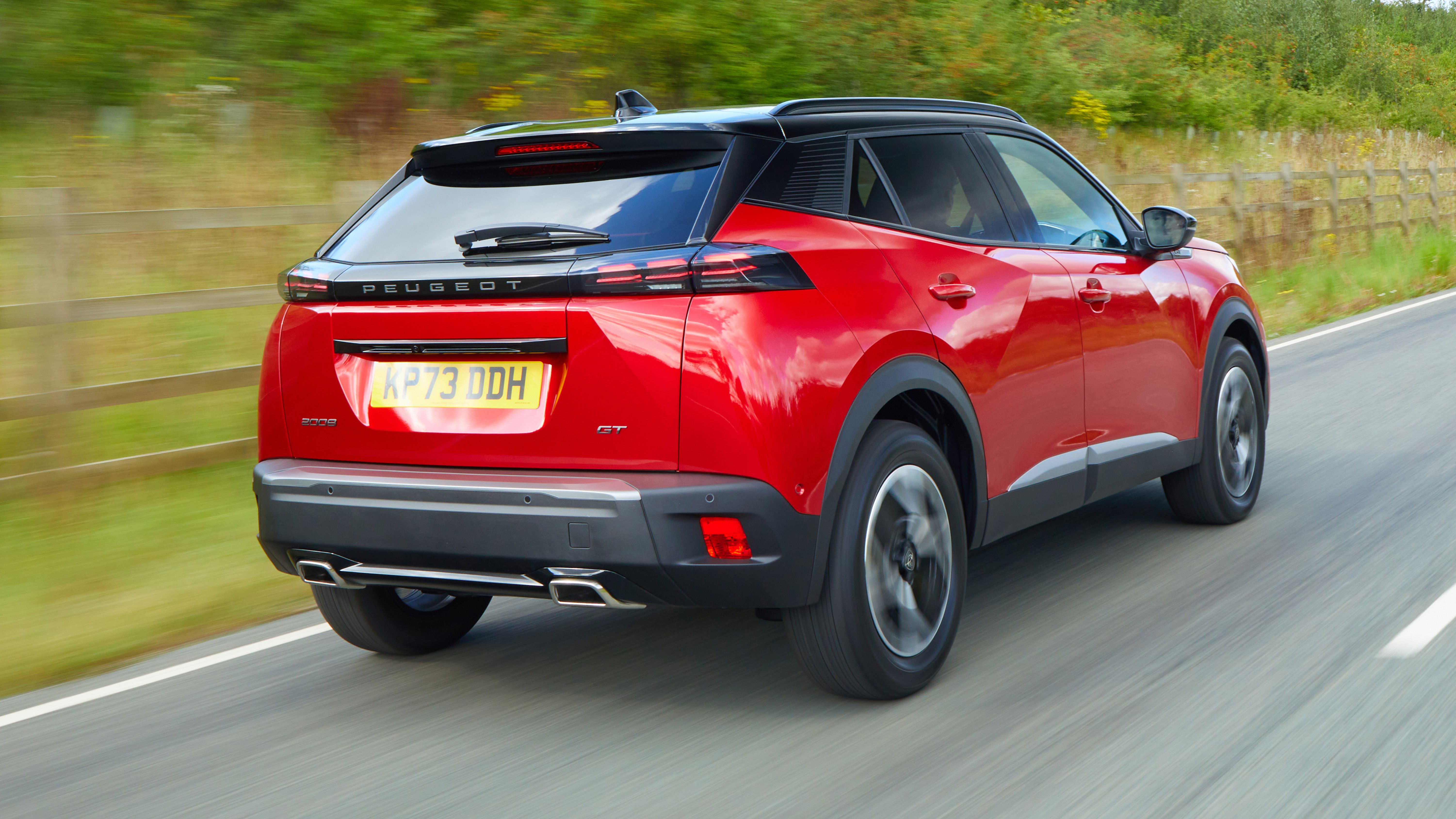 Peugeot 2008 rear driving