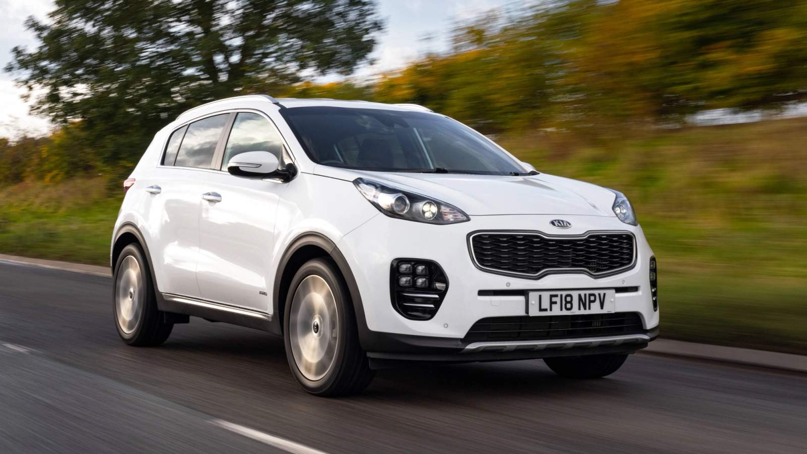 White Kia Sportage