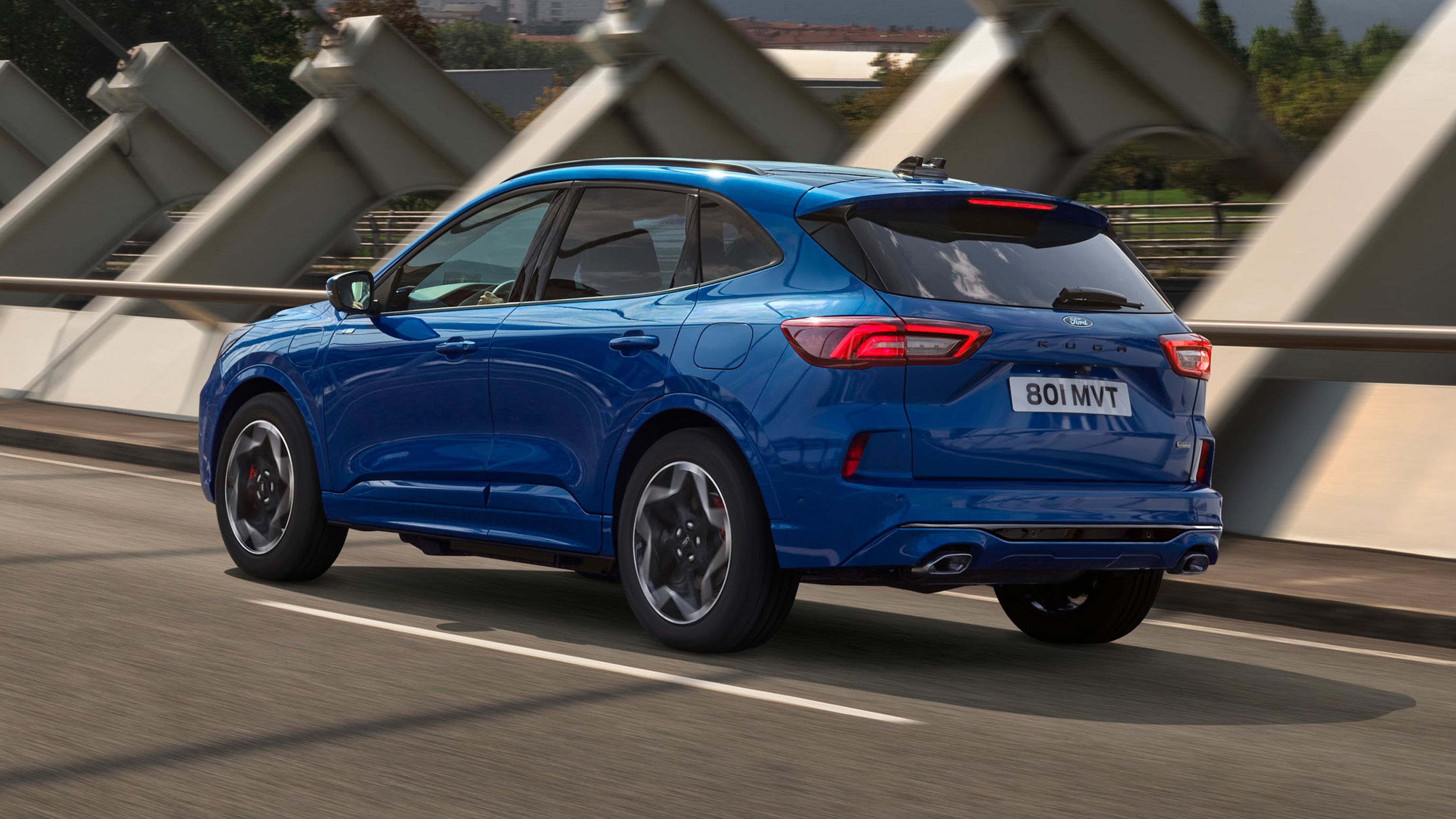 Ford Kuga rear driving