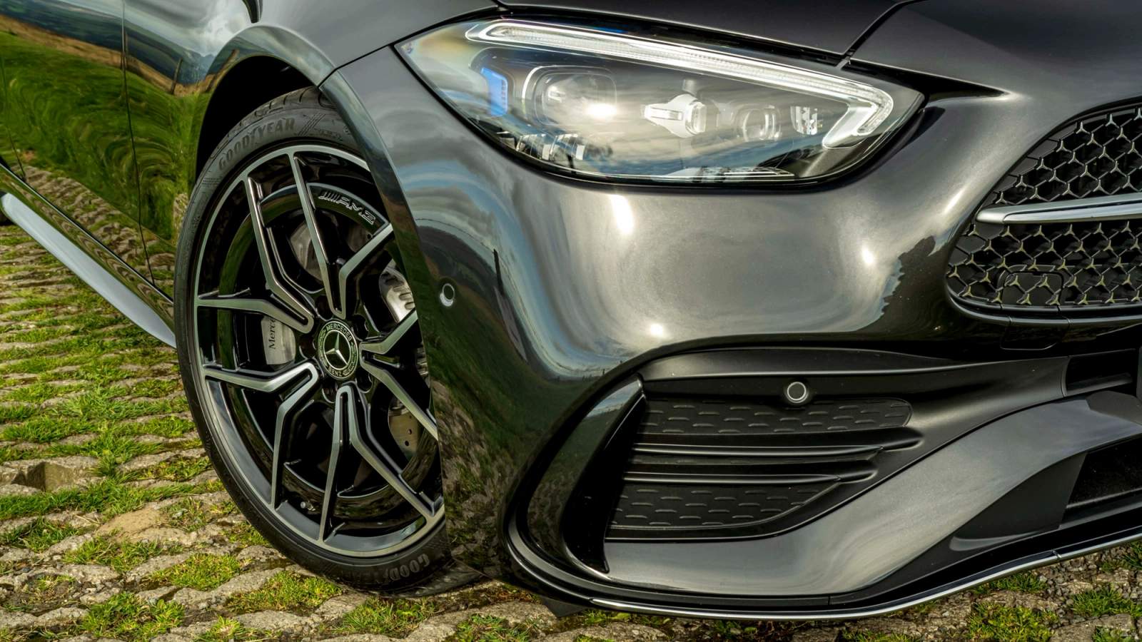 Mercedes-Benz C-Class in AMG Line trim