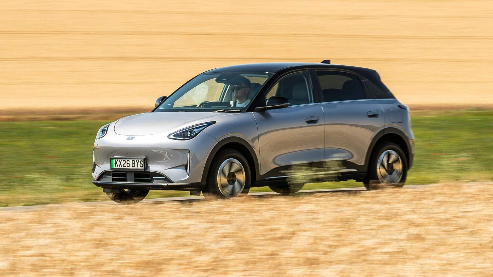 Geely EX2 distance side driving