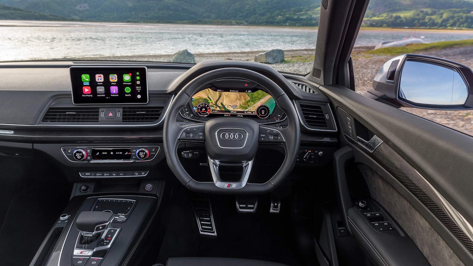 Audi SQ5 interior