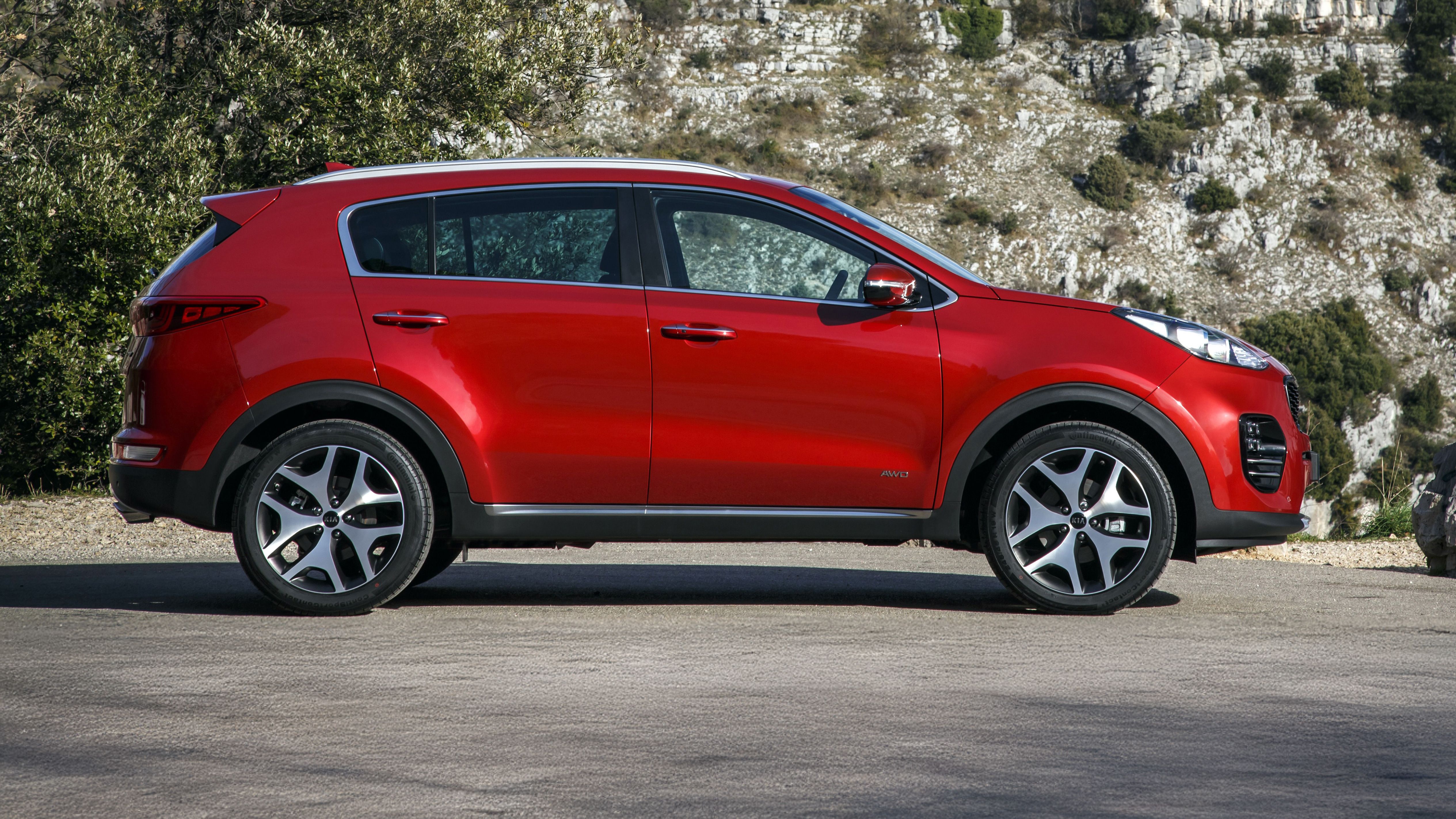 Kia Sportage side profile