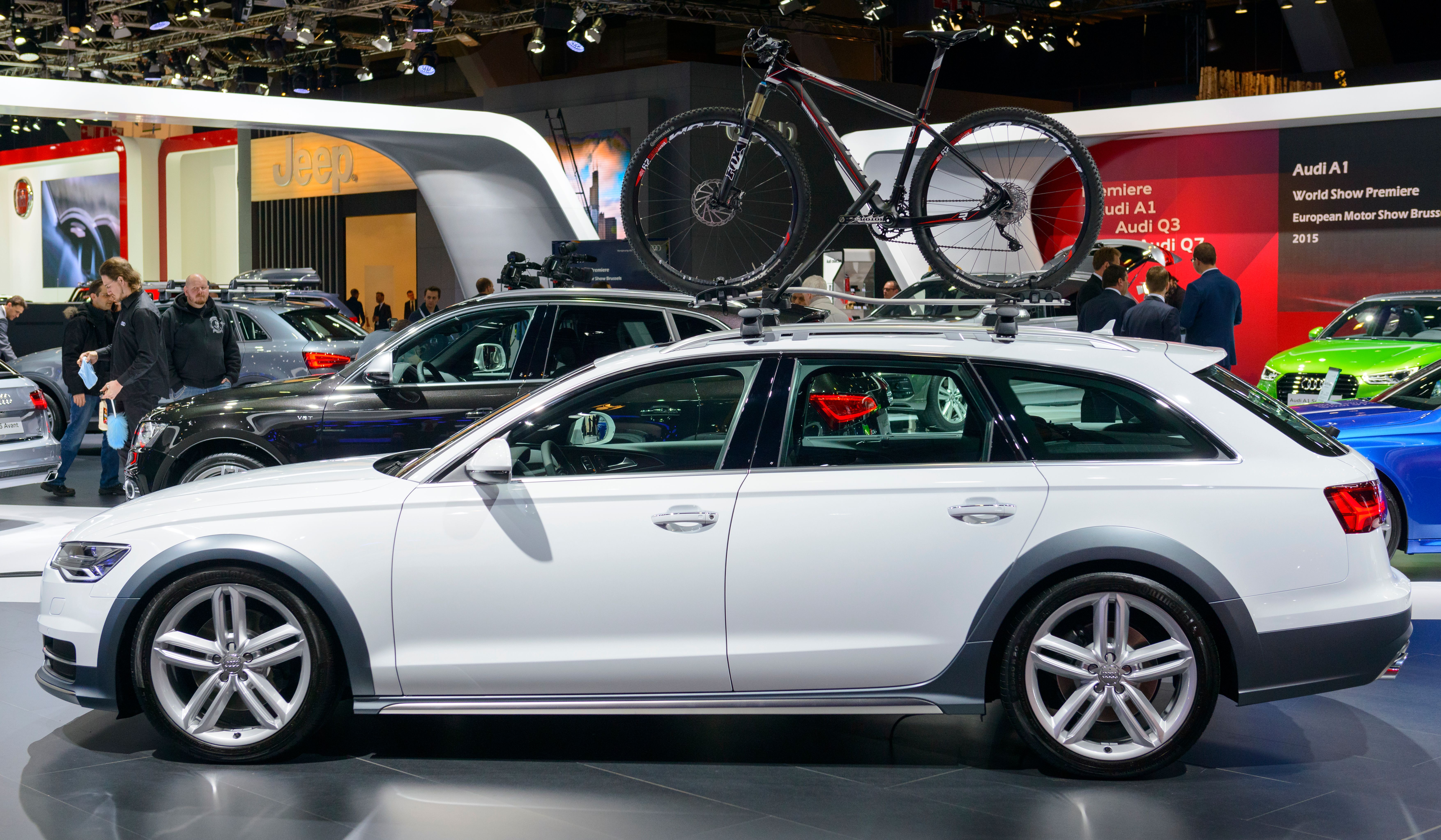 car with bike on the top