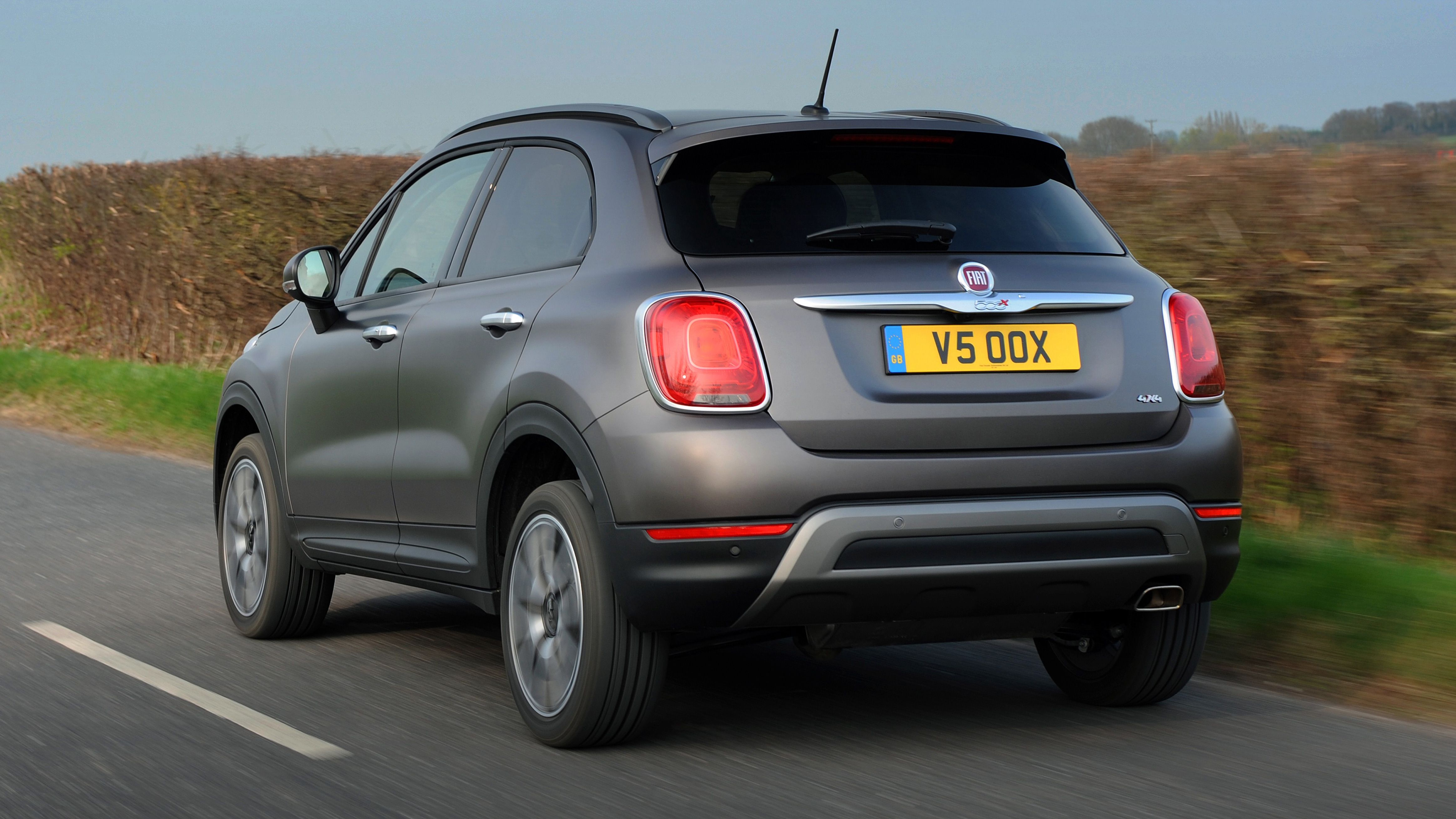 Fiat 500X rear driving