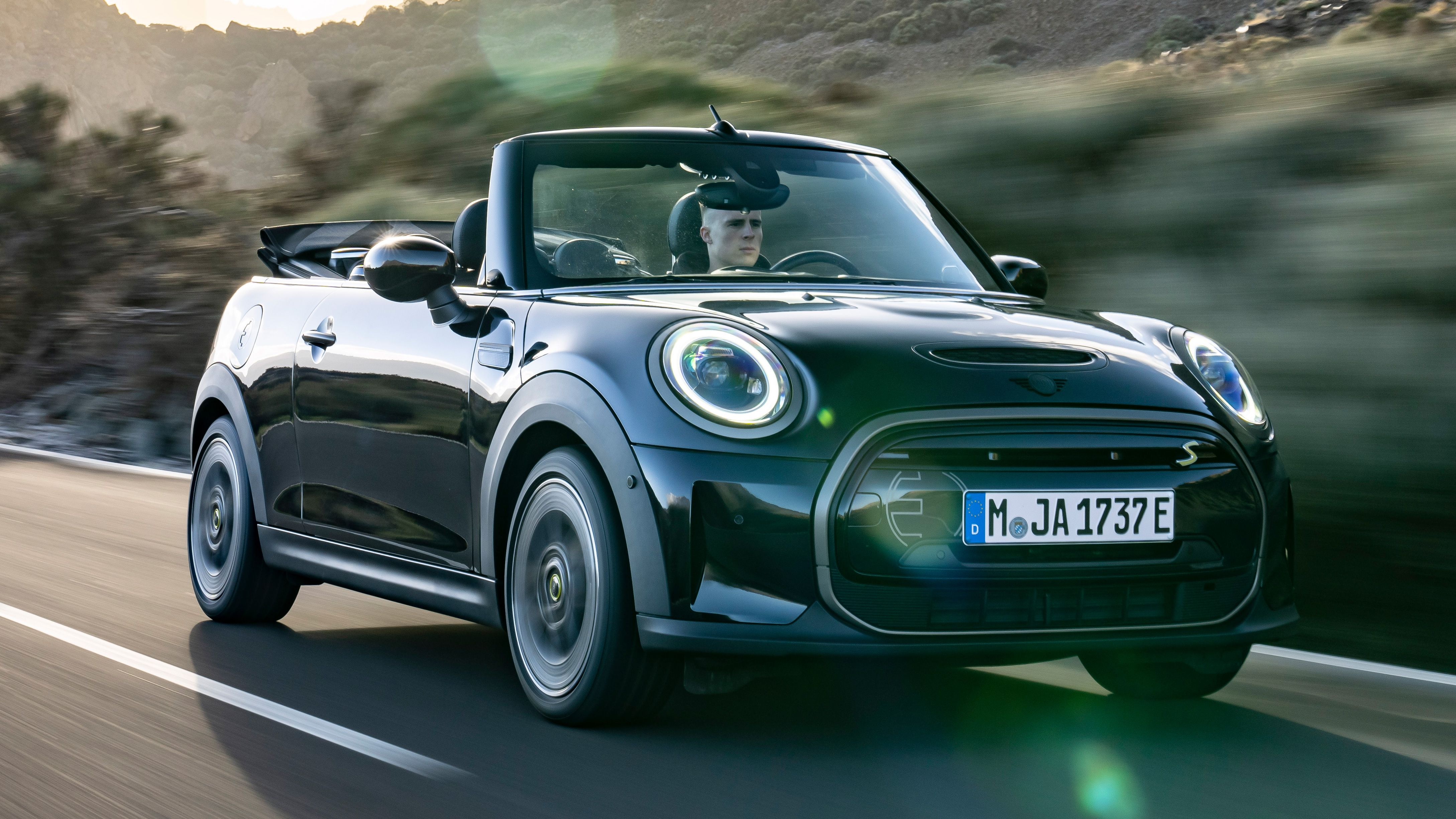 MINI Electric Convertible front view