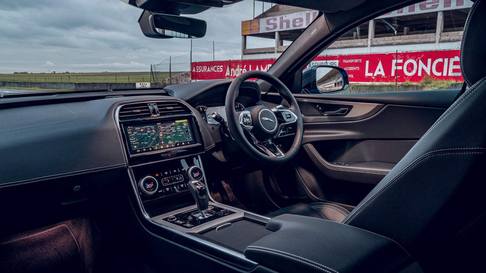 Jaguar XE interior