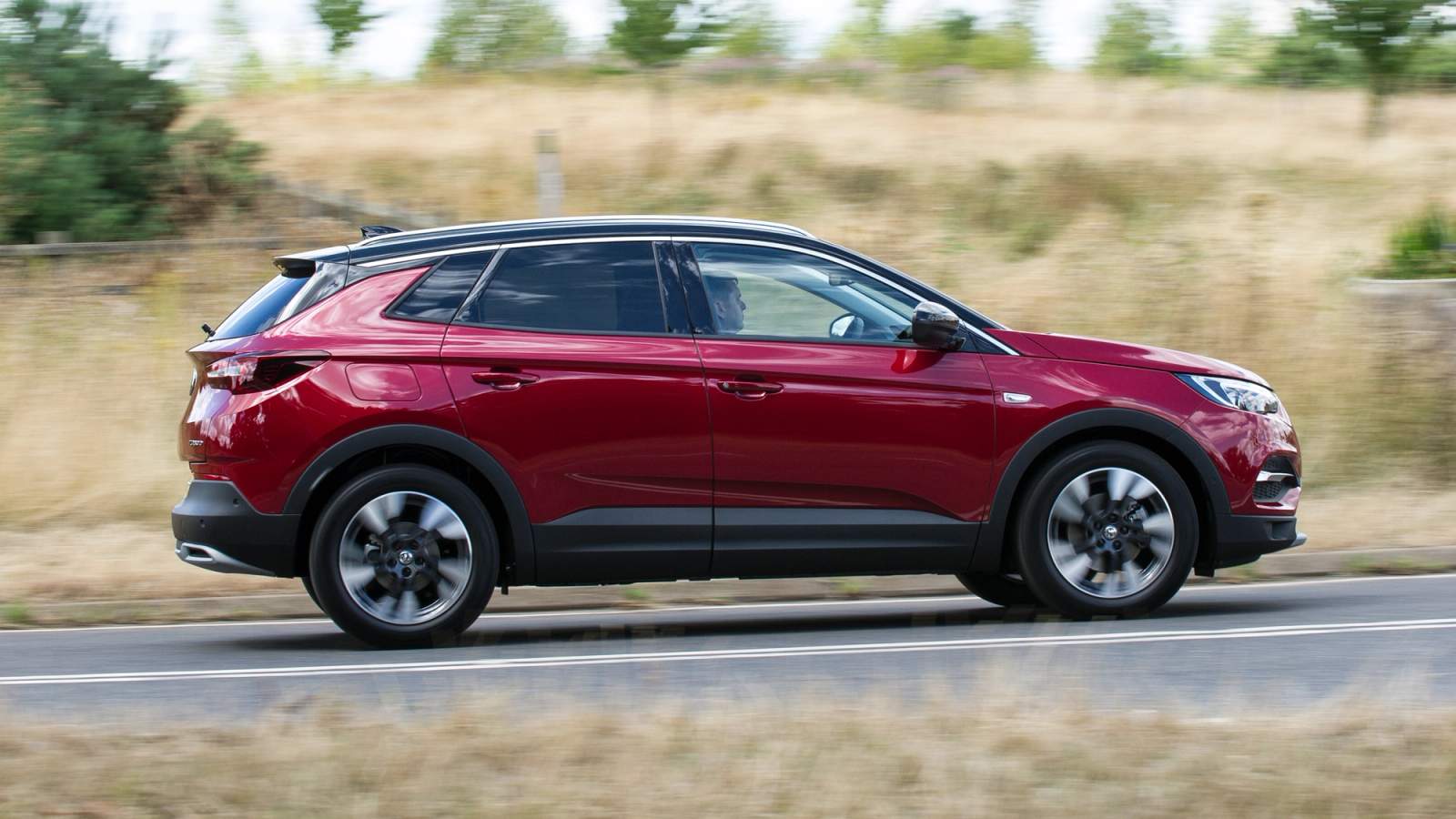 Vauxhall Grandland X side profile