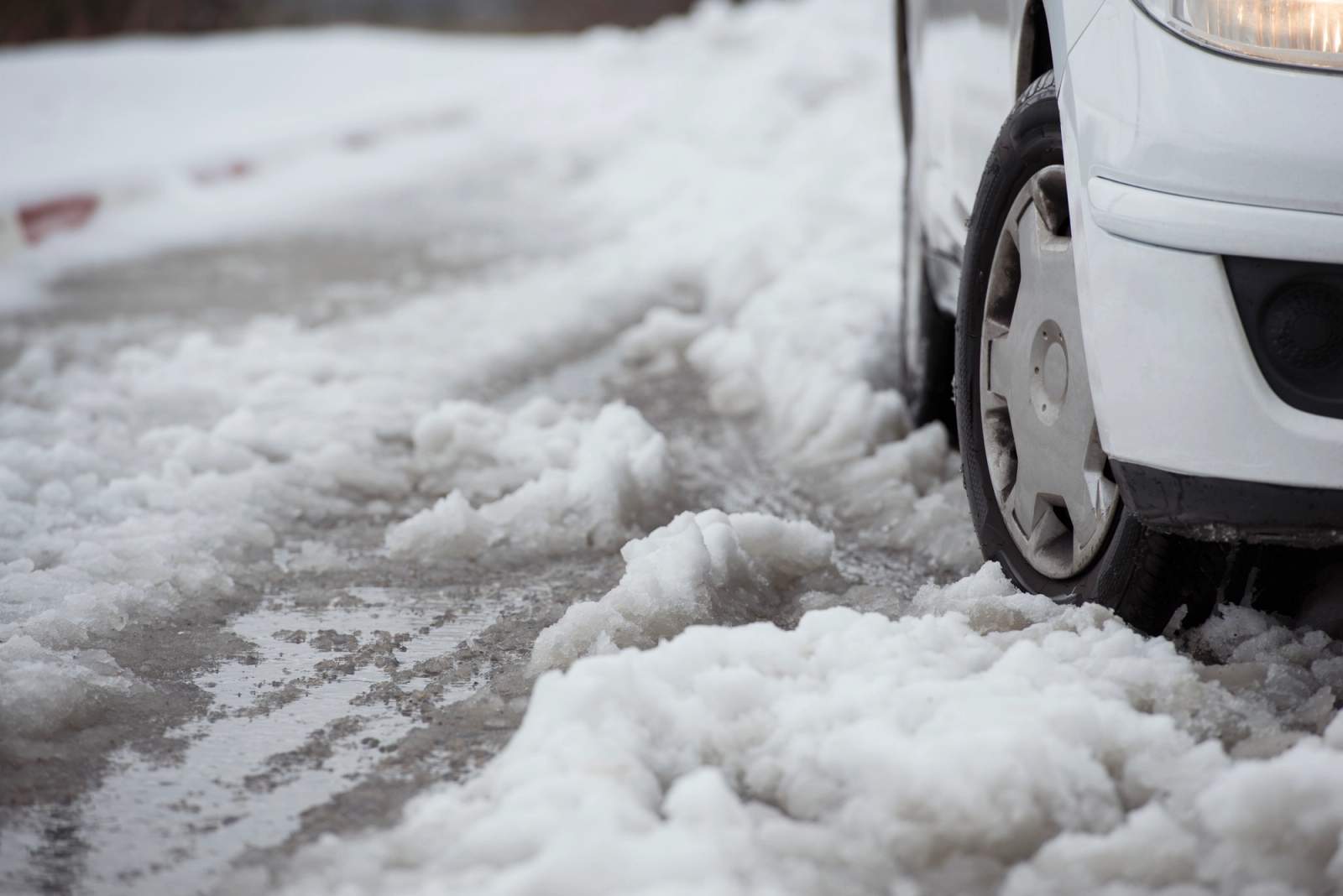  Winter Driving Tips and How to Drive in Snow Safely
