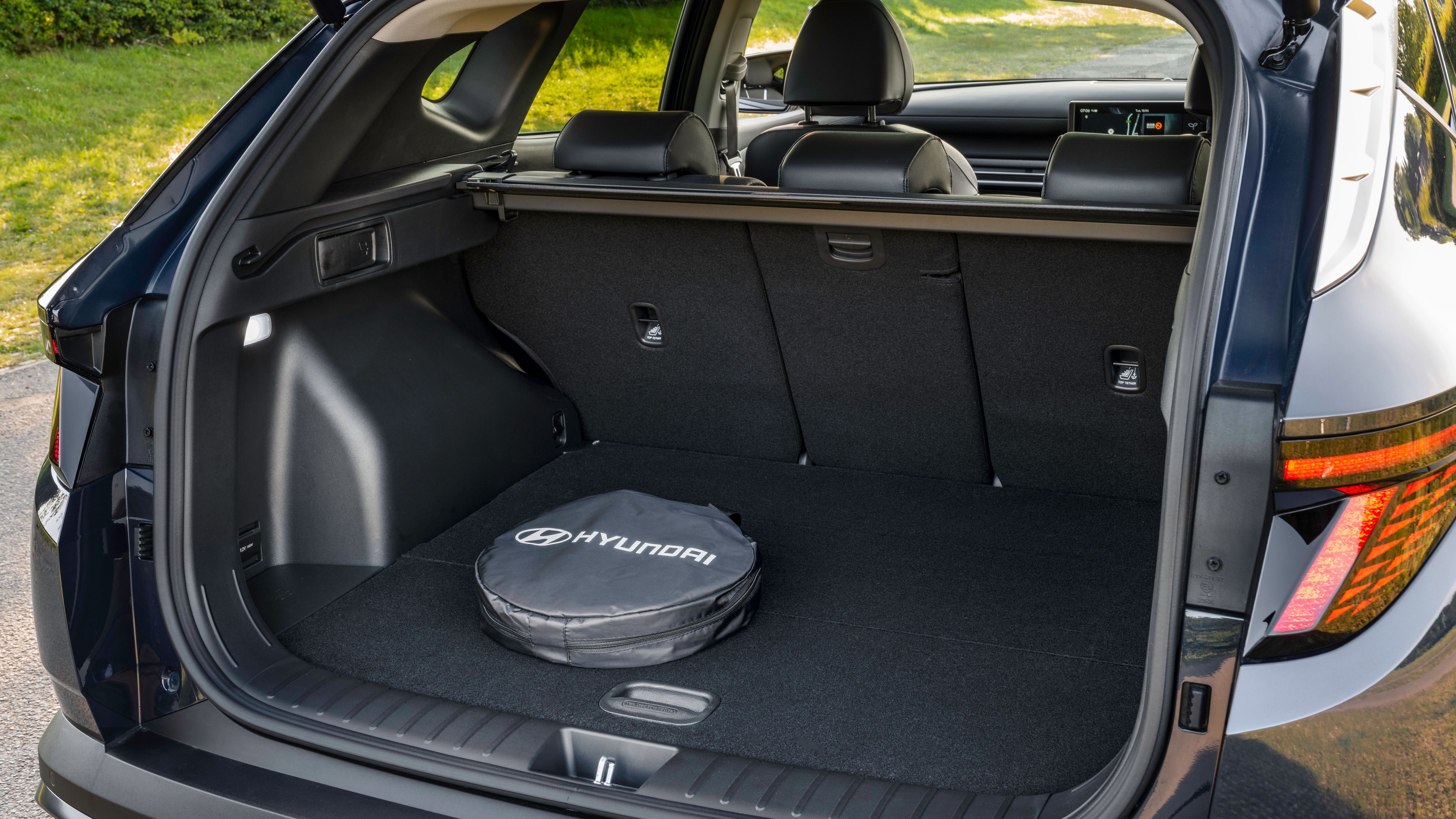 Hyundai Tucson boot space