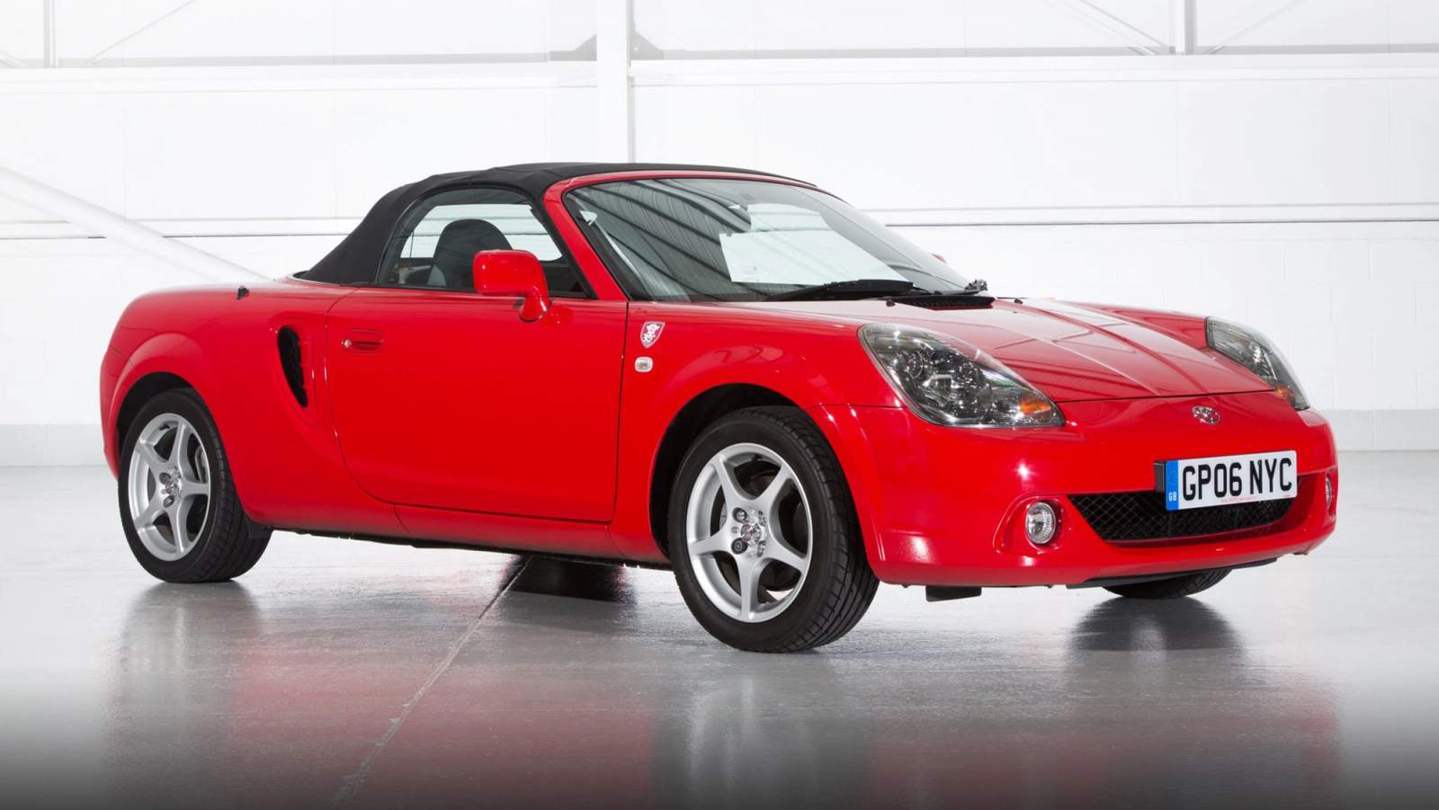Toyota MR2 exterior