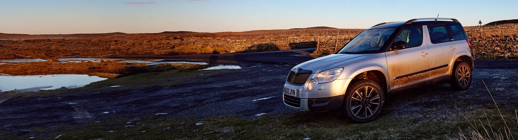 Skoda Yeti, Silver, Parked in countryside