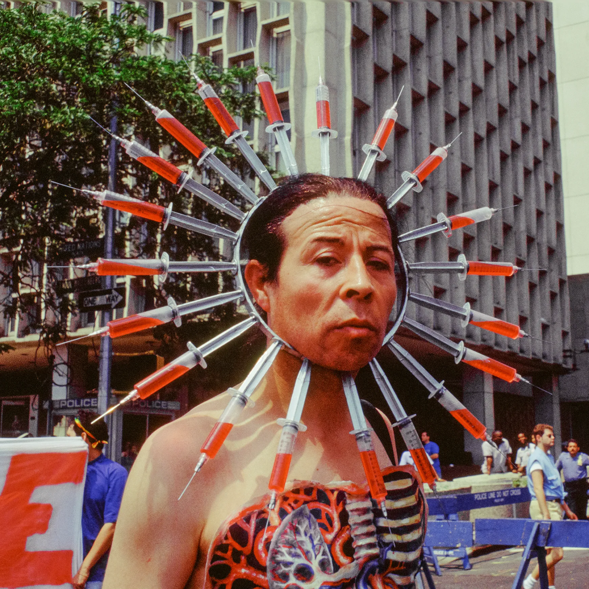 1994: Pedro Lemebel na parada do orgulho gay em Nova York.